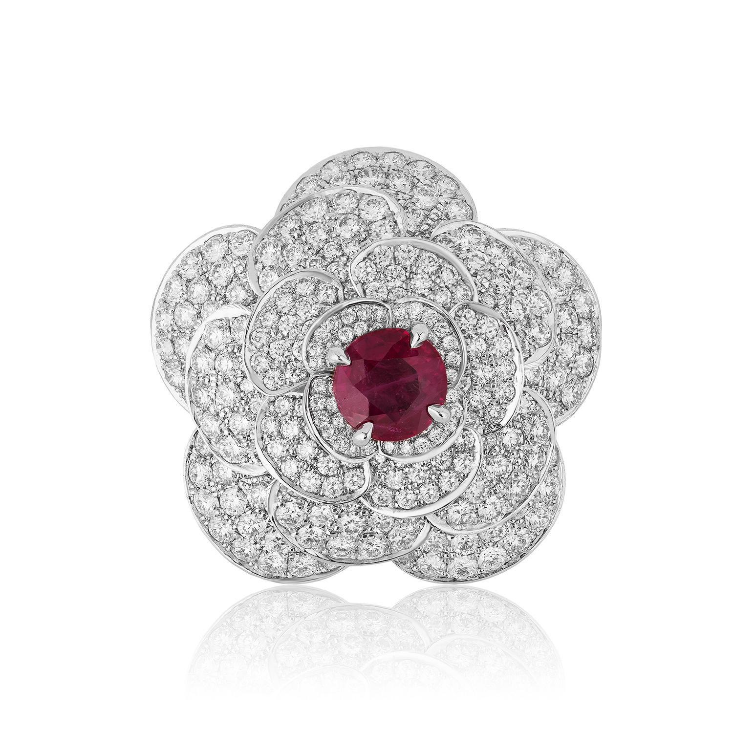Andreoli 1.68 Carat Ruby Diamond 18 Karat White Gold Flower Ring CDC Certified

This ring features:
- 8.30 Carat Diamond
- 1.68 Carat Ruby Burma Certified
- 28.23 Gram 18K White Gold
- Made In Italy