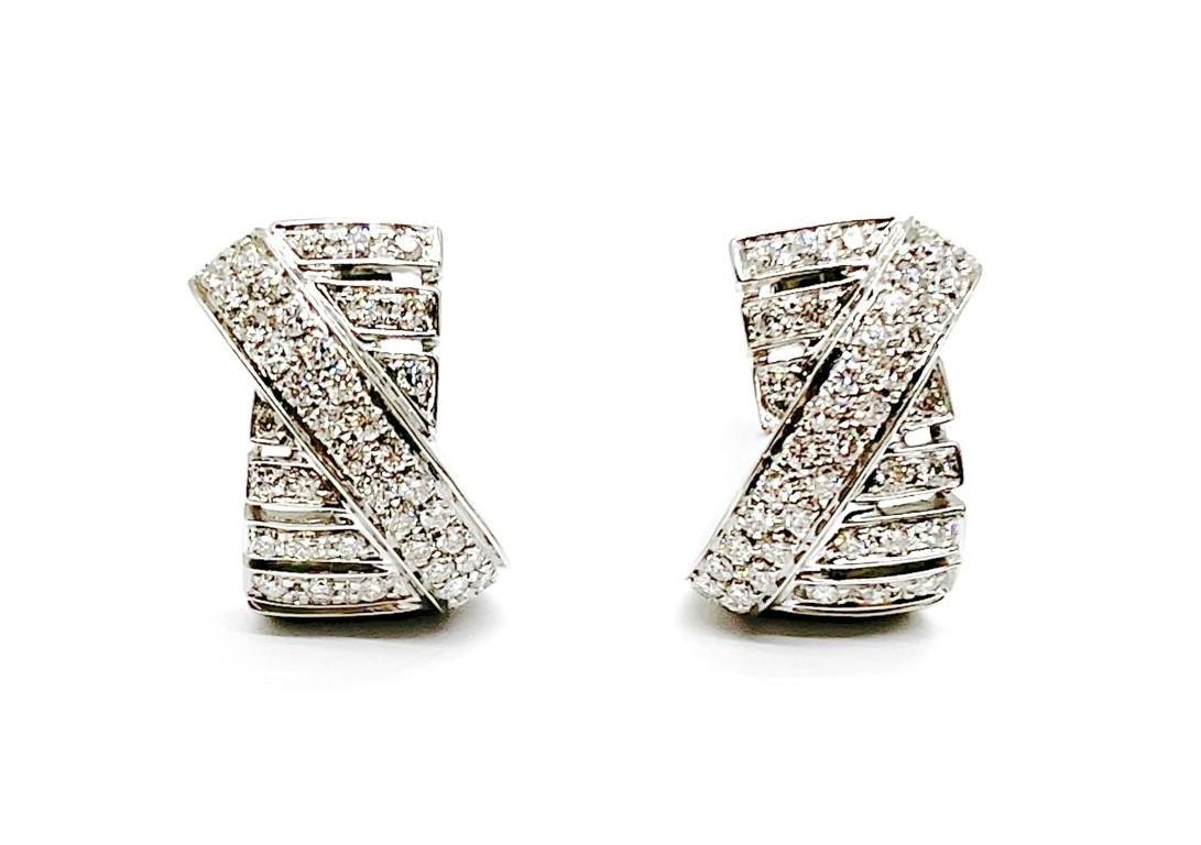 Contemporain Andreoli Boucles d'oreilles en or blanc 18 carats avec diamants de 1,95 carat en vente