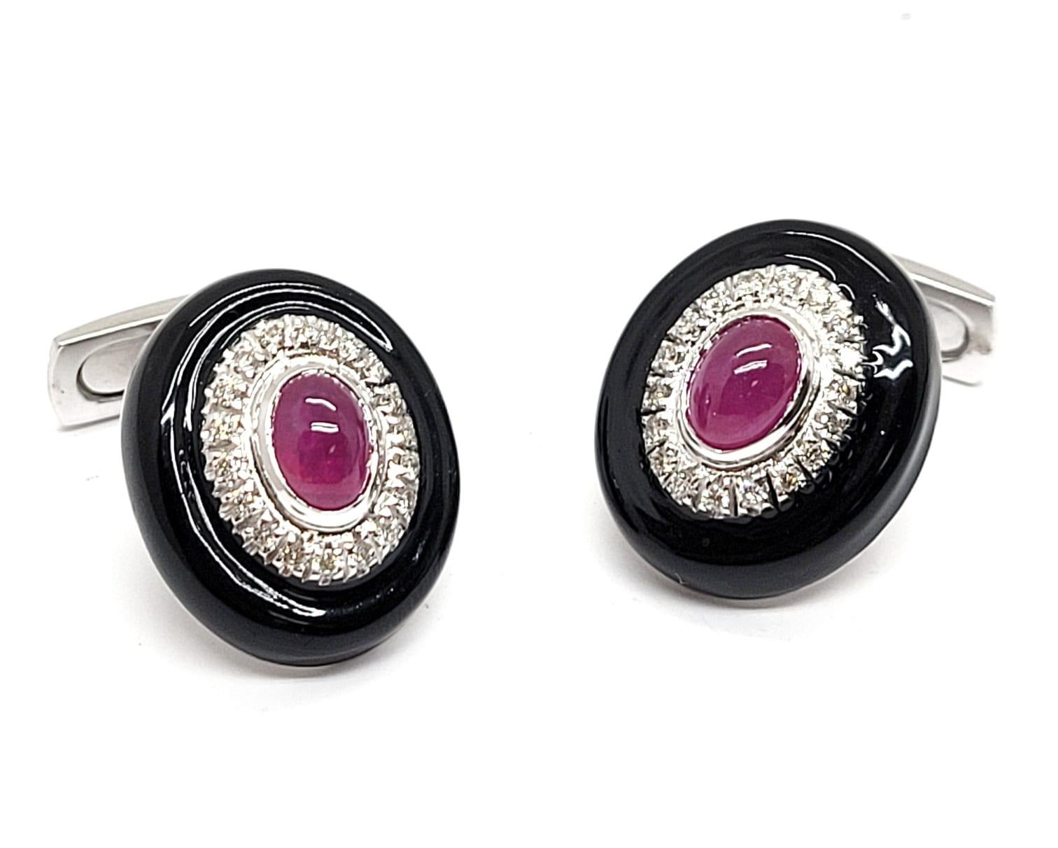 Andreoli 3.09 Carat Ruby Diamond 18 Karat White Gold Cufflinks

These cufflinks feature:
- 0.46 carat Diamond
- 3.09 carat Ruby
- Black Enamel
- 19.00 18k White Gold
- Made In Italy