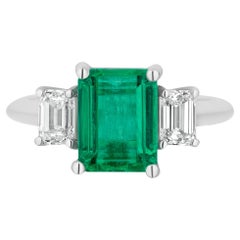 Andreoli, bague en platine avec diamants et émeraude de 3,58 carats