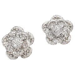 Andreoli 4.99 Carat Diamond 18 Karat White Gold Flower Earrings