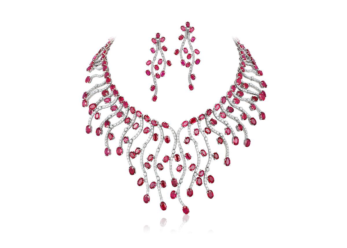 Mixed Cut Andreoli 89.14 Carat Ruby Diamond 18 Karat White Gold Necklace For Sale