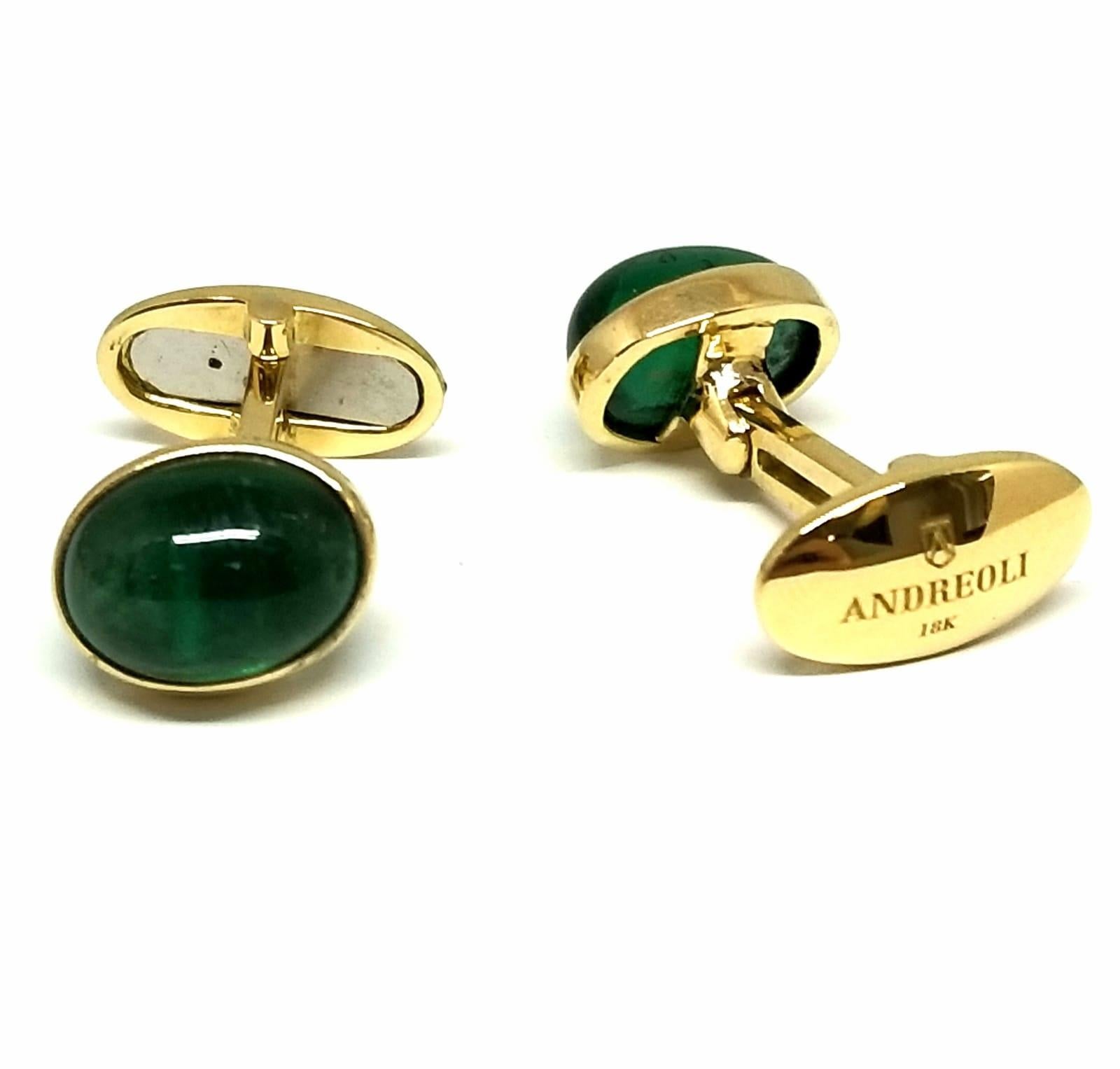 Andreoli 9.85 Carat Emerald 18 Karat Yellow Gold Cufflinks

These cufflinks feature:
- 9.85 carat Emerald
- 9.24 18k Yellow Gold
- Made In Italy