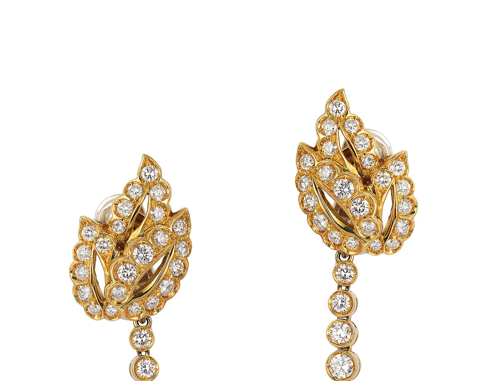 Women's Andreoli Burma Ruby Cabochon CDC Certified Diamond Earrings 18 Karat Gold