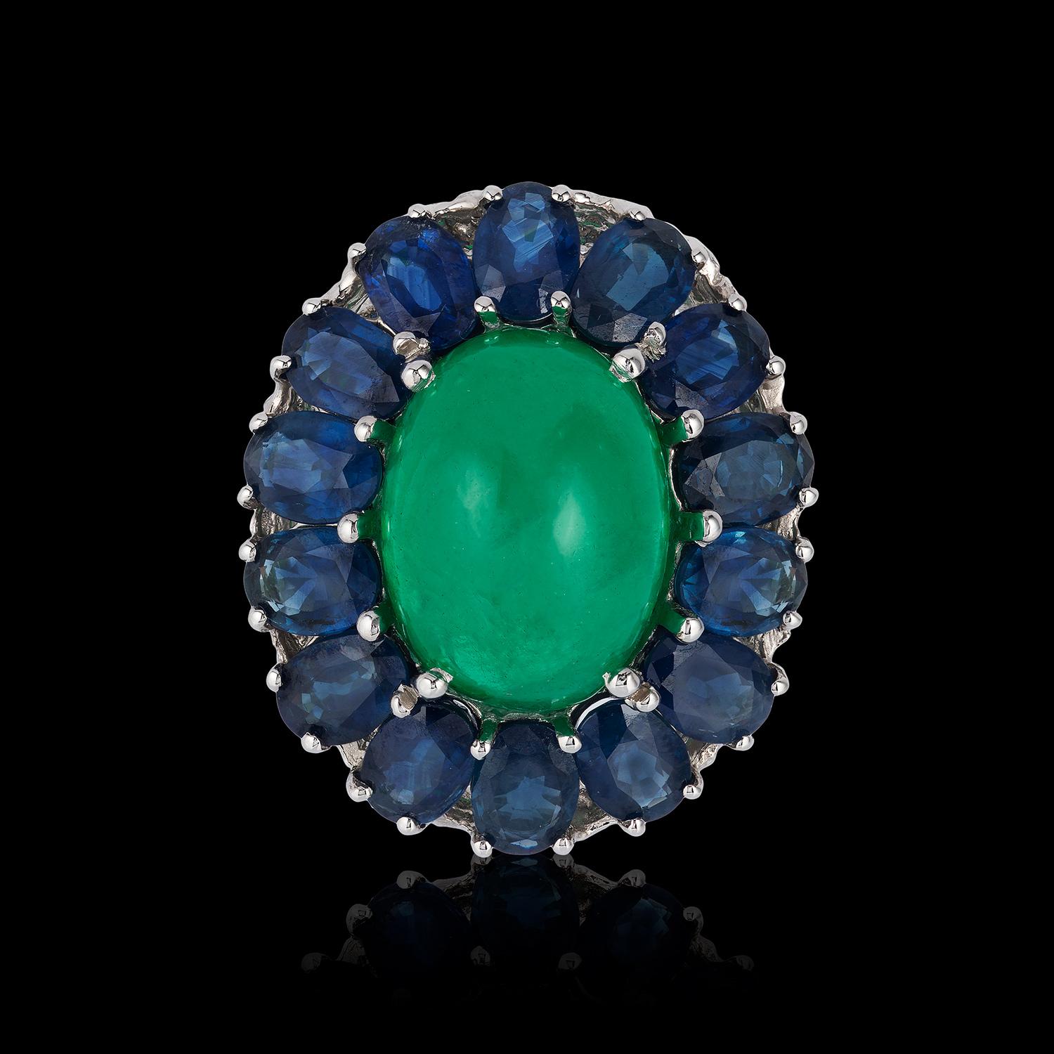 Andreoli Colombian Cabochon Emerald Blue Sapphire Cocktail Dome Ring Neuf - En vente à New York, NY