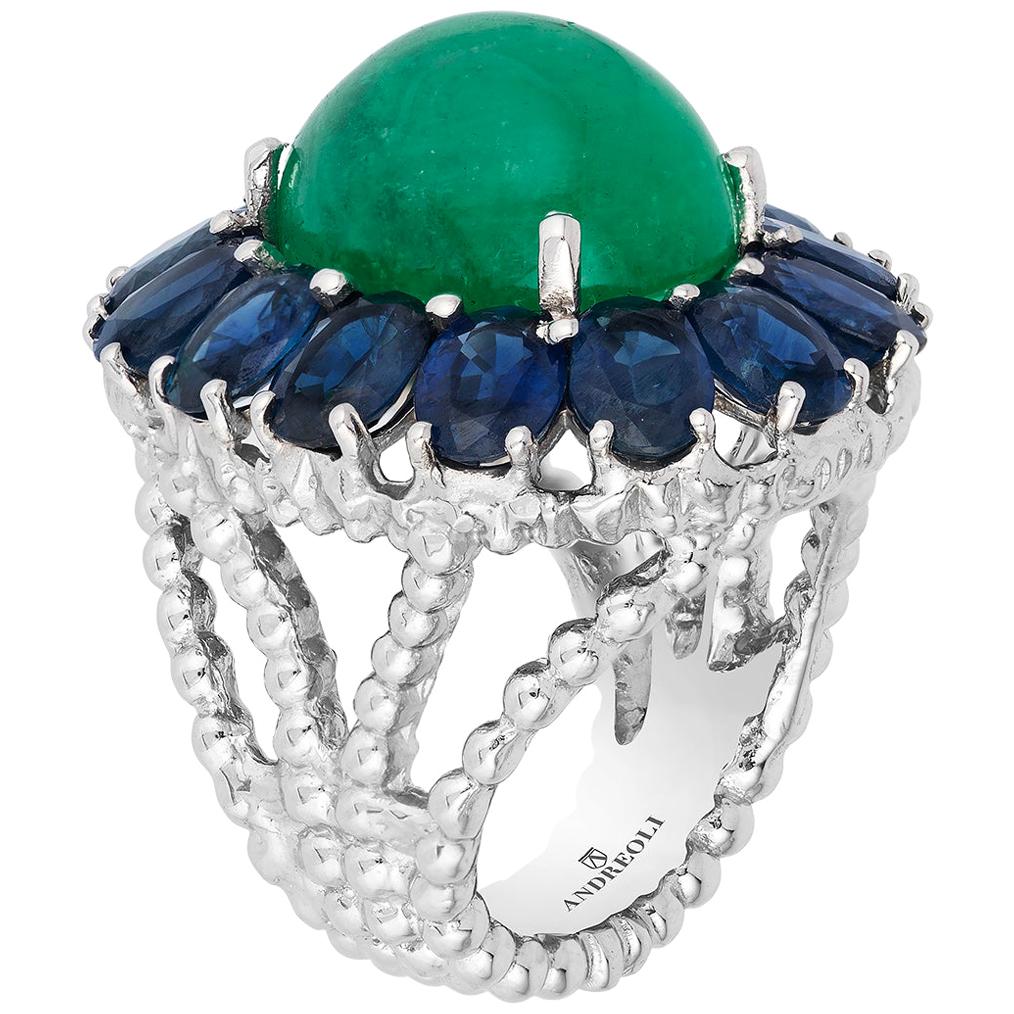Andreoli Colombian Cabochon Emerald Blue Sapphire Cocktail Dome Ring en vente