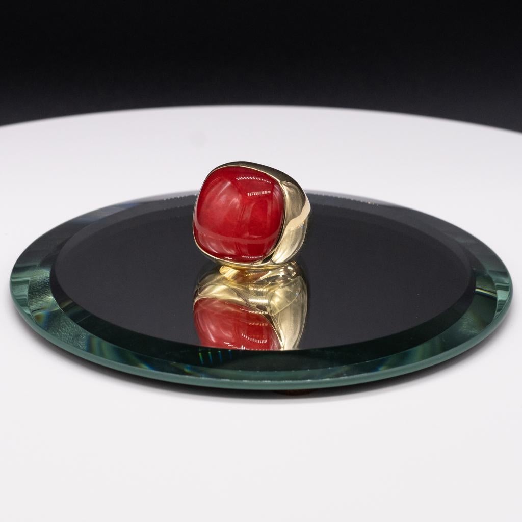 Andreoli Crystal Radice Rubino 18 Karat Yellow Gold Ring

This ring features:
- 7.90 Carat Crystal Radice Rubino
- 24.00 g 18kt Yellow Gold
- Made In Italy