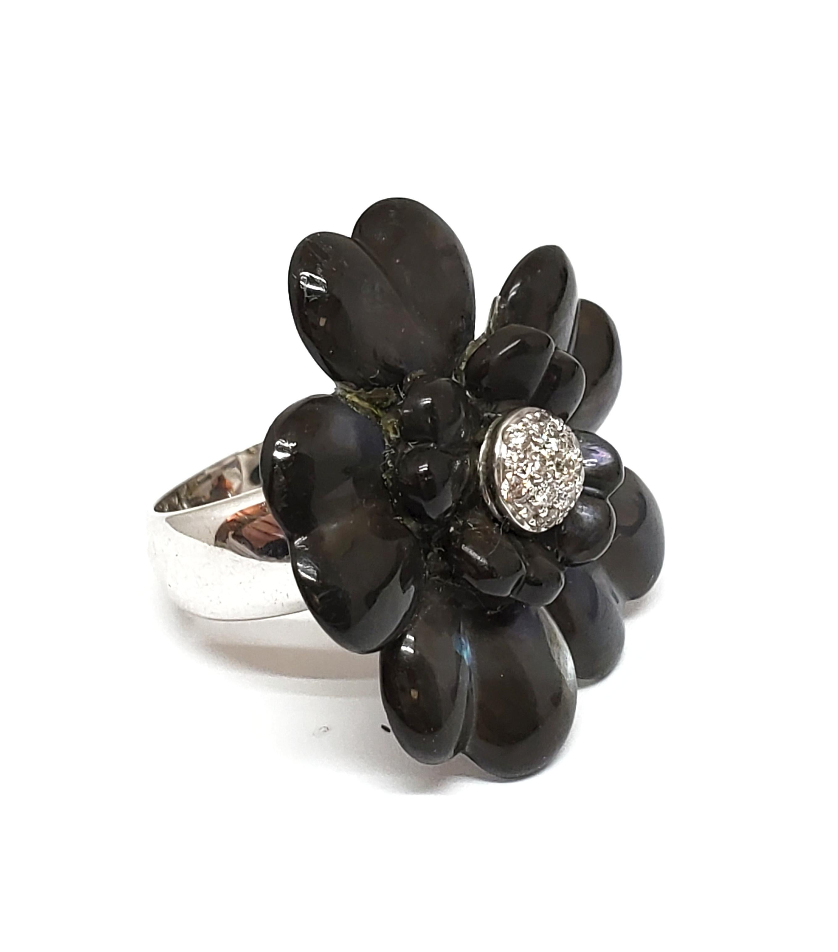 Contemporary Andreoli Diamond Gray Dyed Mother of Pearl Flower Cocktail Ring For Sale
