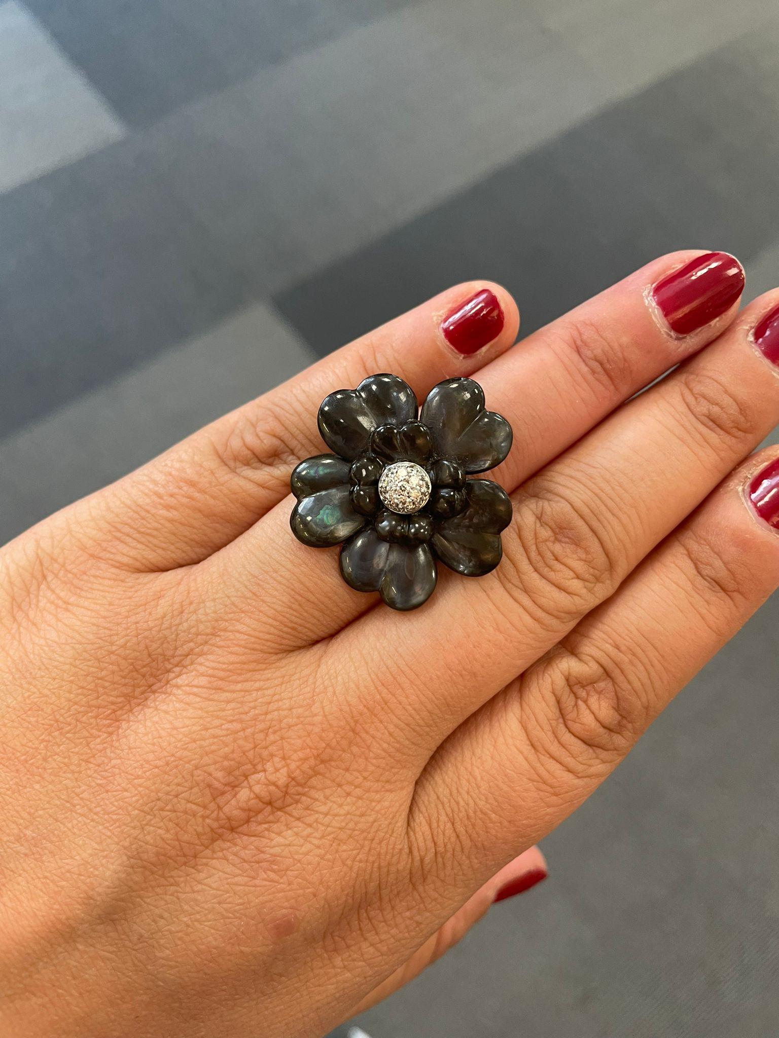 Round Cut Andreoli Diamond Gray Dyed Mother of Pearl Flower Cocktail Ring For Sale