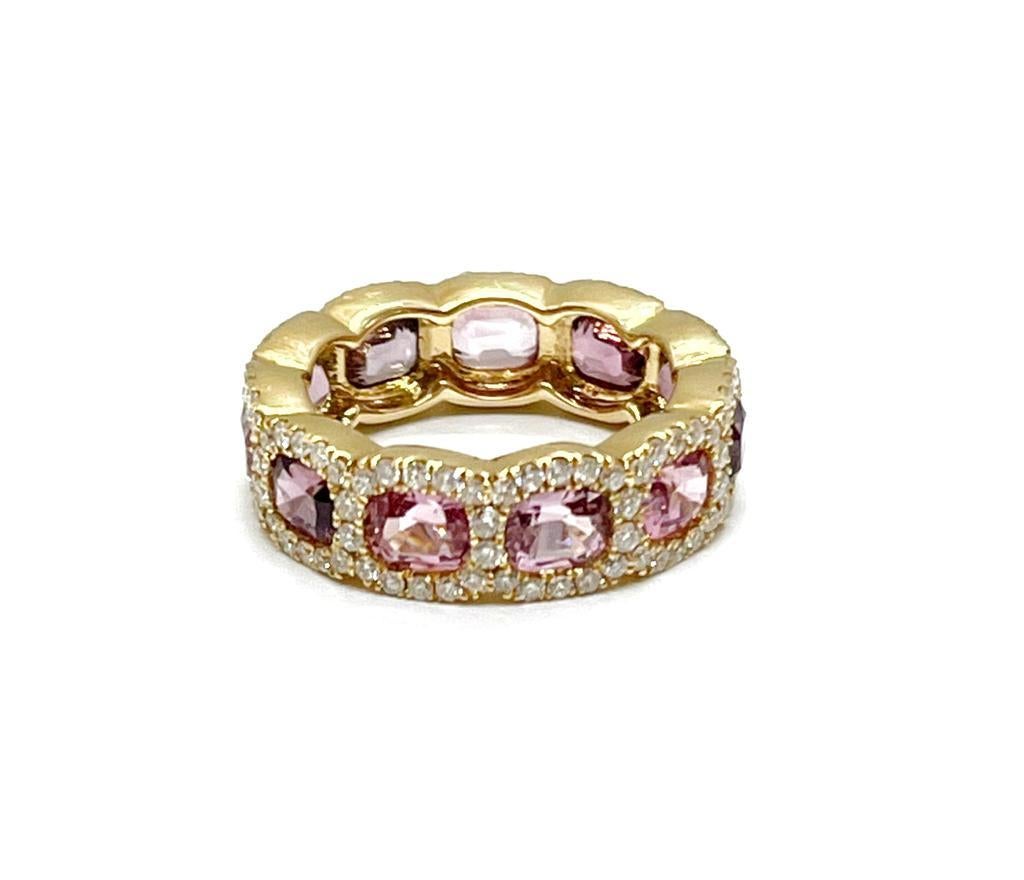 Contemporary Andreoli Diamond Pink Spinel 18 Karat Yellow Gold Ring For Sale
