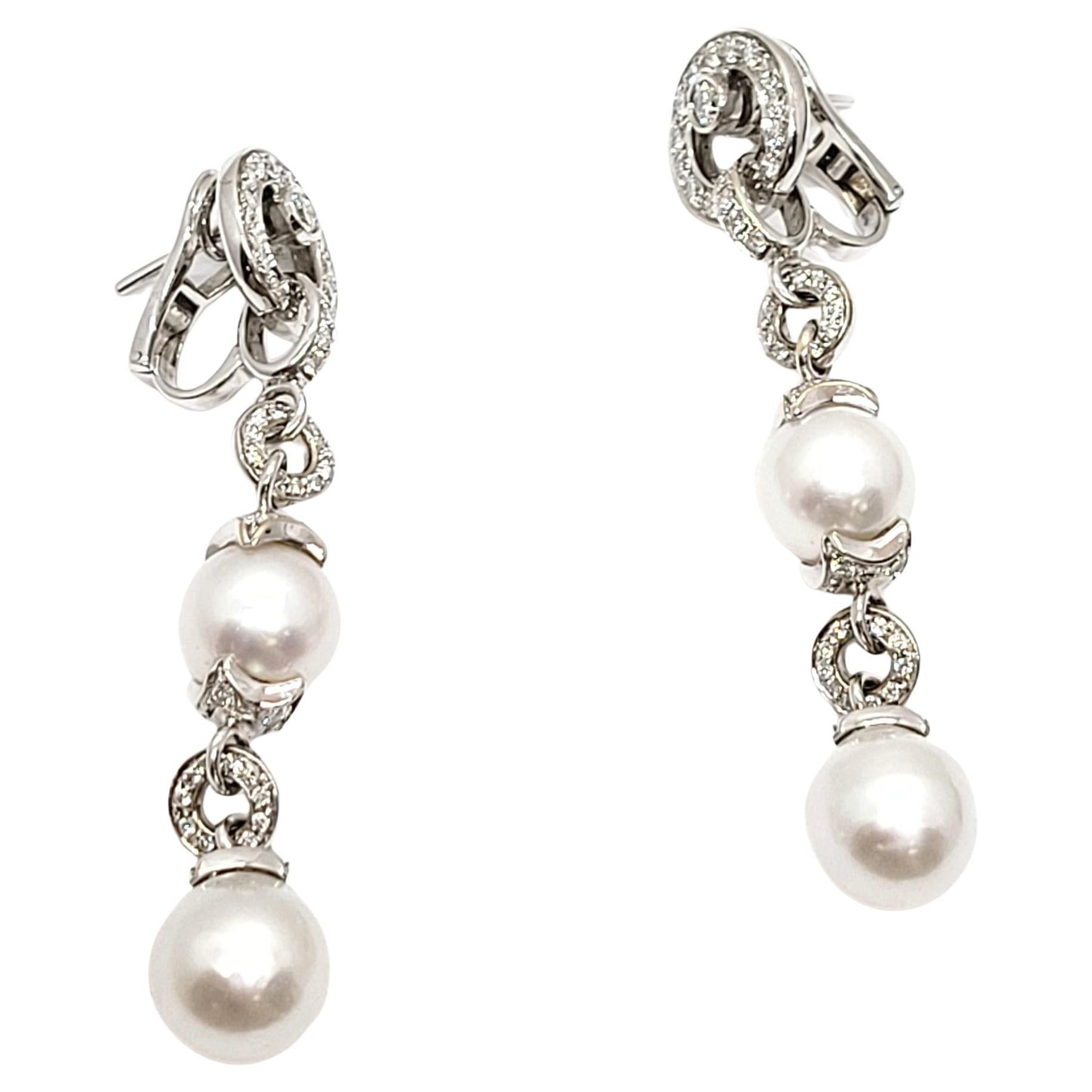 Boucles d'oreilles en or blanc 18 carats avec diamants et perles des mers du Sud Andreoli