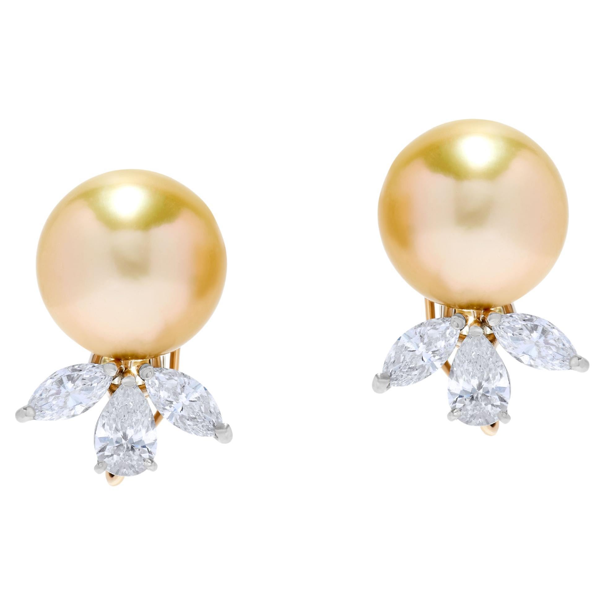Boucles d'oreilles en or blanc 18 carats avec diamants et perles des mers du Sud Andreoli