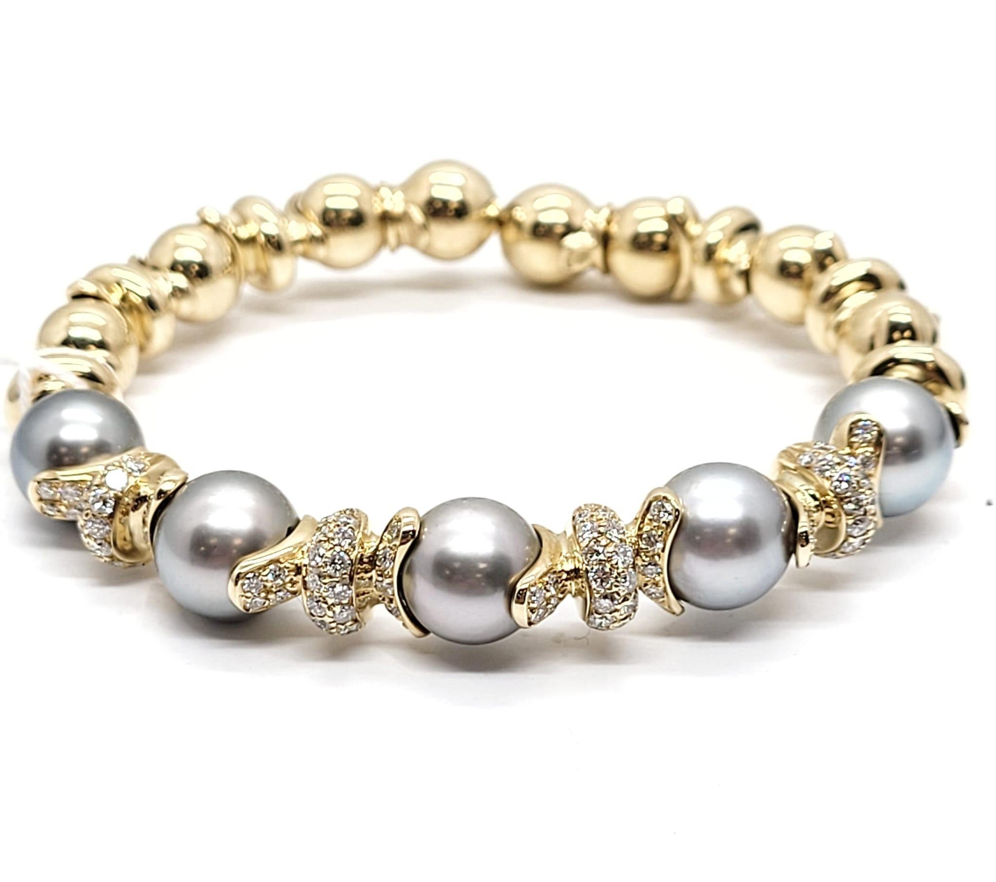 Contemporary Andreoli Diamond Tahitian Pearl 18 Karat Gold Bracelet For Sale