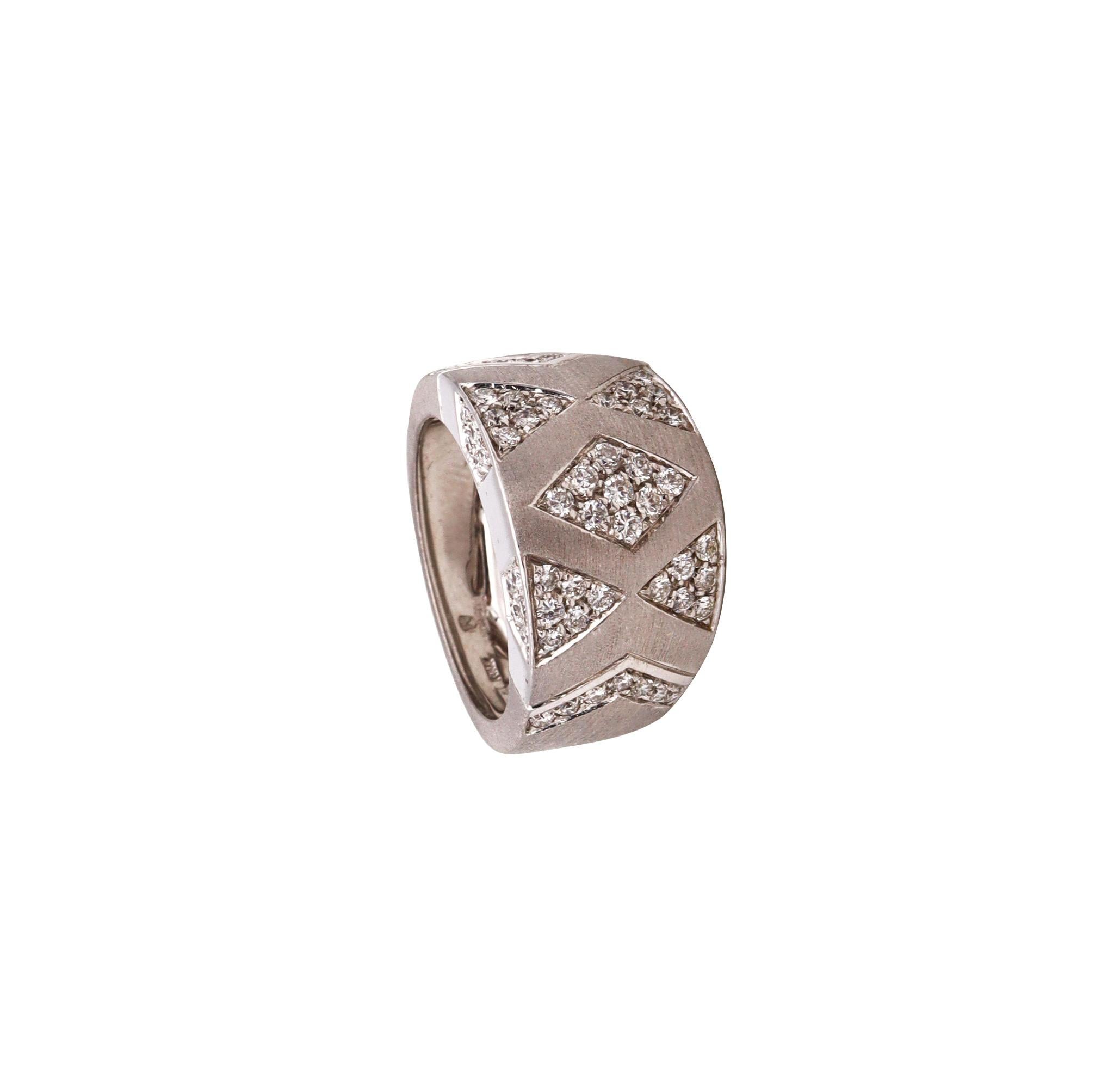 Anillo Andreoli Italia de oro blanco de 18 quilates con 1,34 quilates de diamantes VS en venta 6