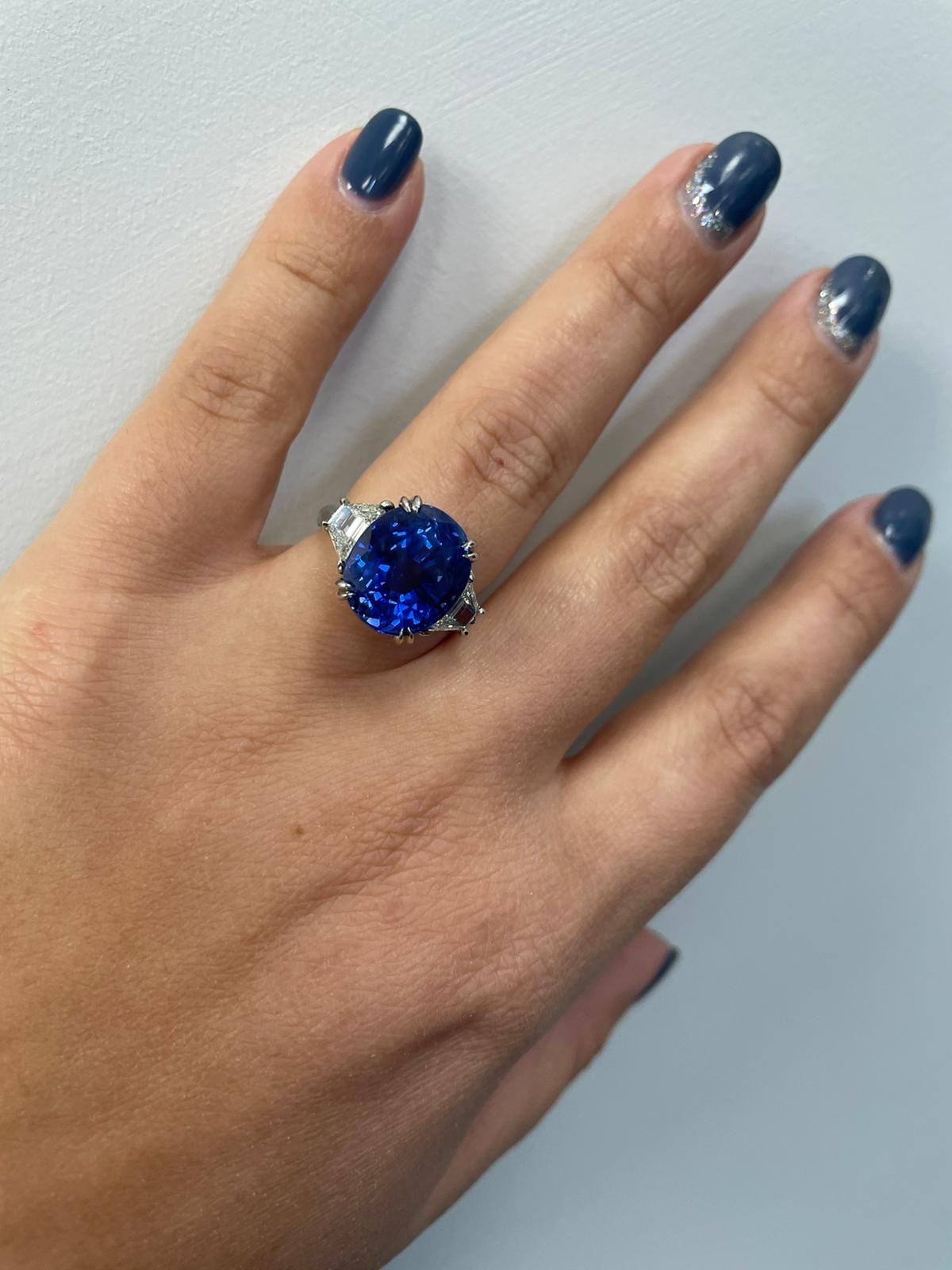Andreoli No Heat Natural Blue Sapphire Ceylon GIA Certified Platinum Ring In New Condition For Sale In New York, NY