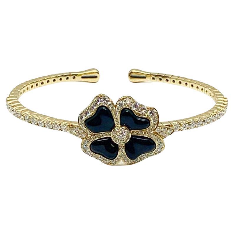 Andreoli Onyx Diamond 18 Karat Yellow Gold Clover Bracelet For Sale
