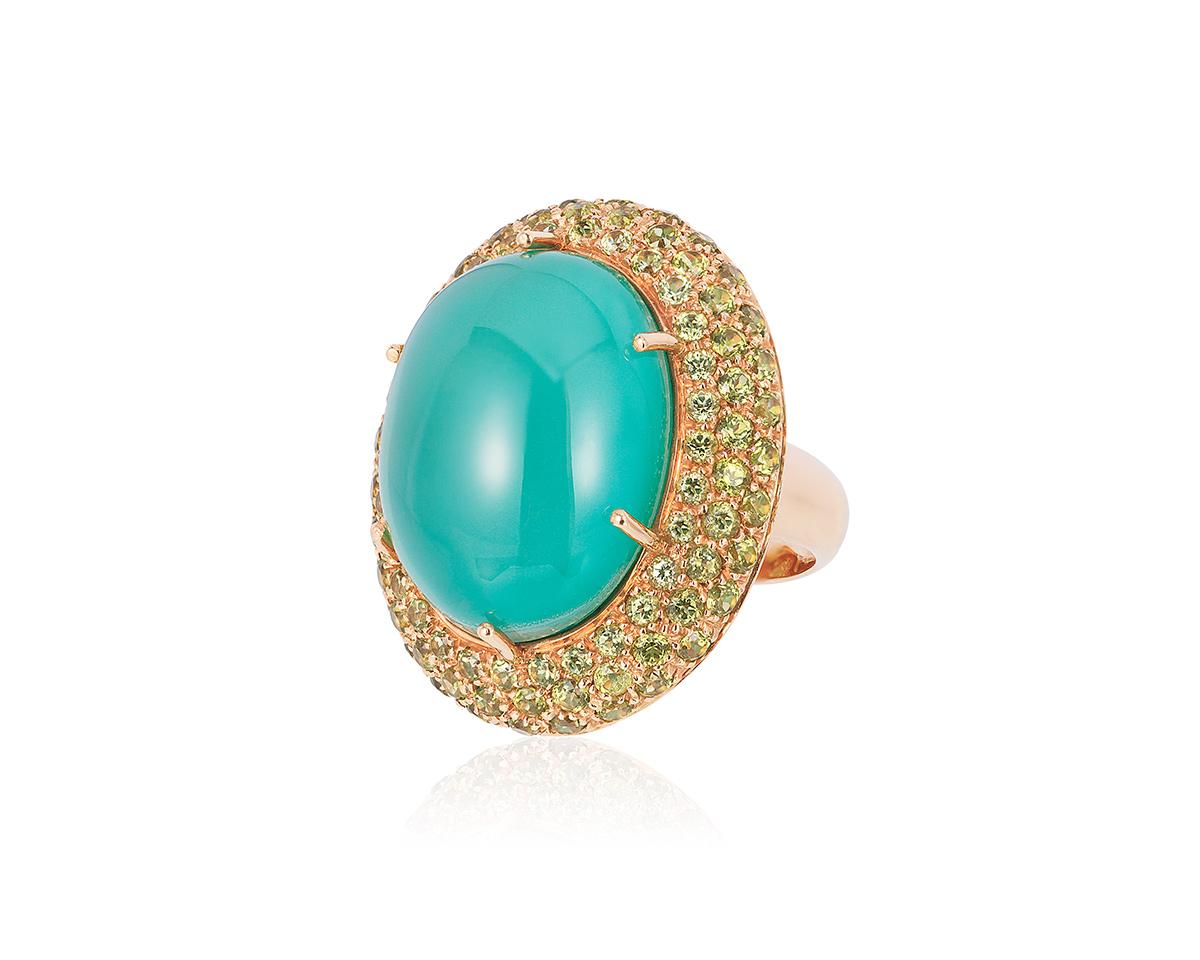 Andreoli Peridot Crystal Dome 18k Rose Gold Cocktail Ring

This Andreoli ring features:

- 4.61 carat Peridot
- 5.90 grams Crystal
- 19.00 grams 18 Karat Rose Gold
- Made in Italy