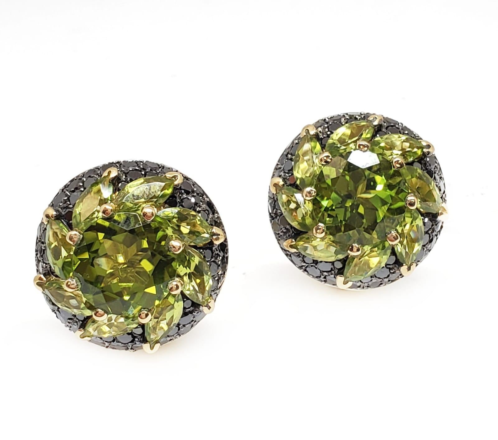 Andreoli Peridot Diamant-Ohrringe aus 18 Karat Gold (Gemischter Schliff) im Angebot