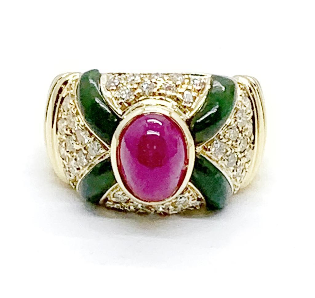 Contemporary Andreoli Ruby Jade Diamond 18 Karat Yellow Gold Ring For Sale