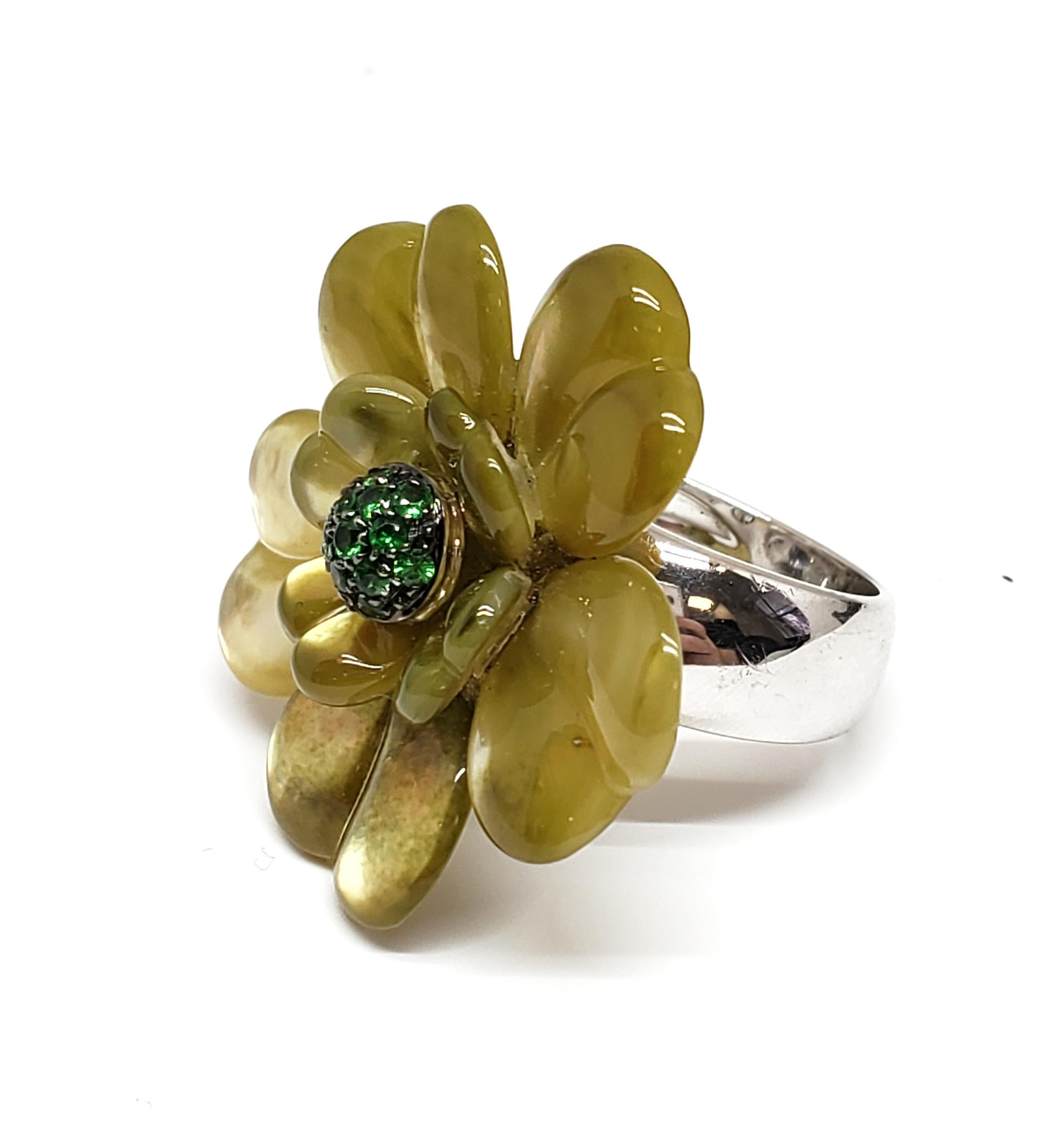 Contemporary Andreoli Tsavorite Garnet Green Dyed Mother of Pearl Flower Cocktail Ring For Sale