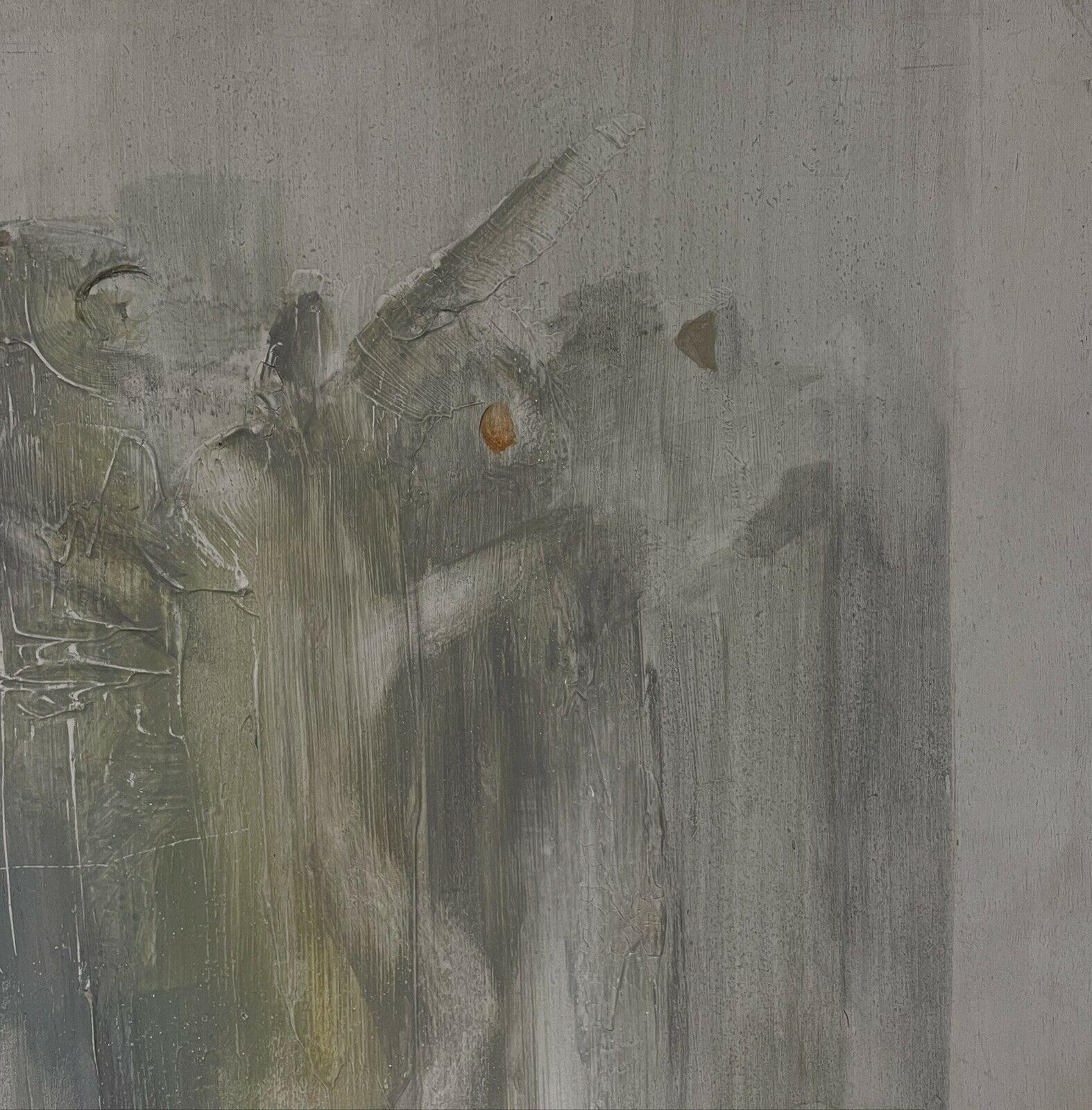 Pittura a olio surrealista francese Scena figurativa cubista XX secolo - Abstract Painting Grigio di Andres
