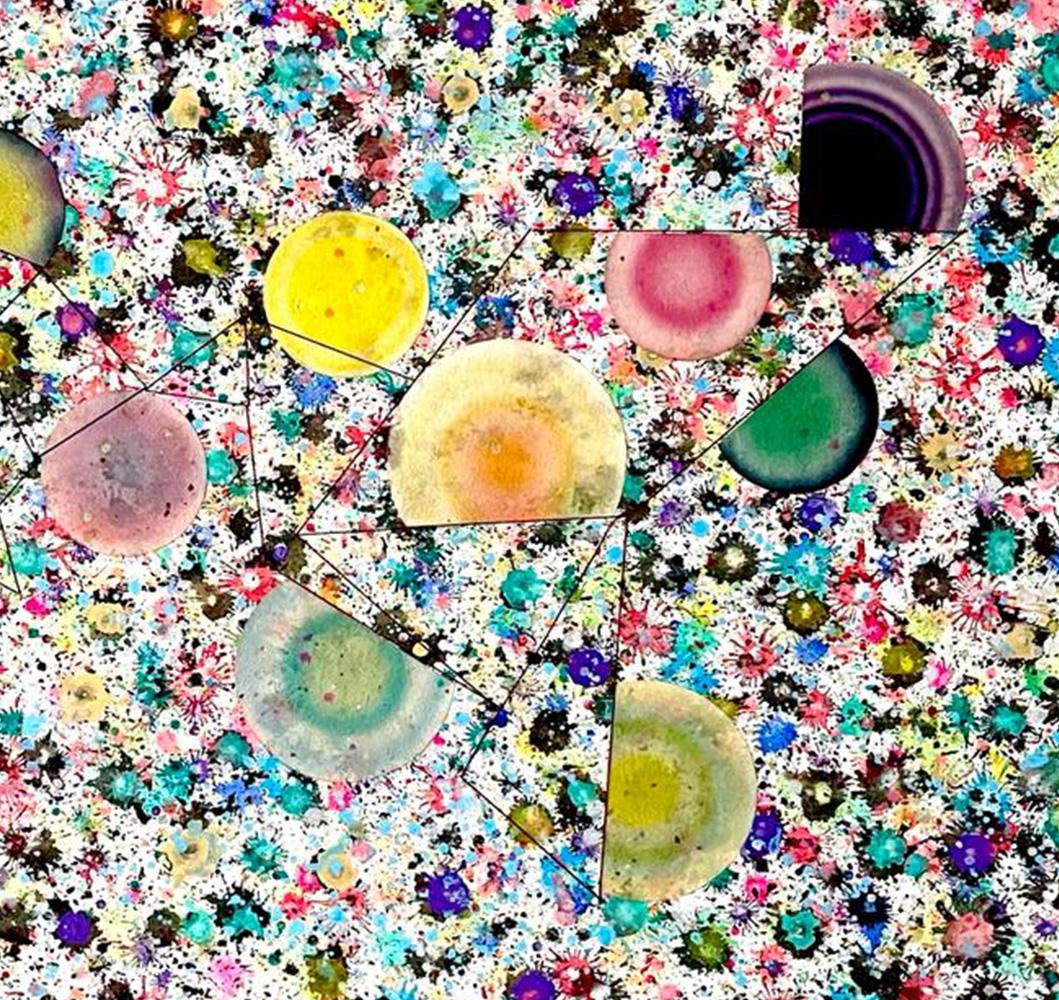 Andrés Ferrandis wurde in Valencia, Spanien, geboren und studierte an der Universität von La Laguna. 1997 erhielt er seinen MFA in Malerei an der Universität von Sevilla. Ferrandis ist bekannt für seine suggestiven geometrisch-abstrakten