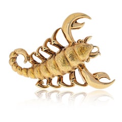 Andrew Clunn 18K Gold 1970s Scorpion Pendant Vintage Brooch