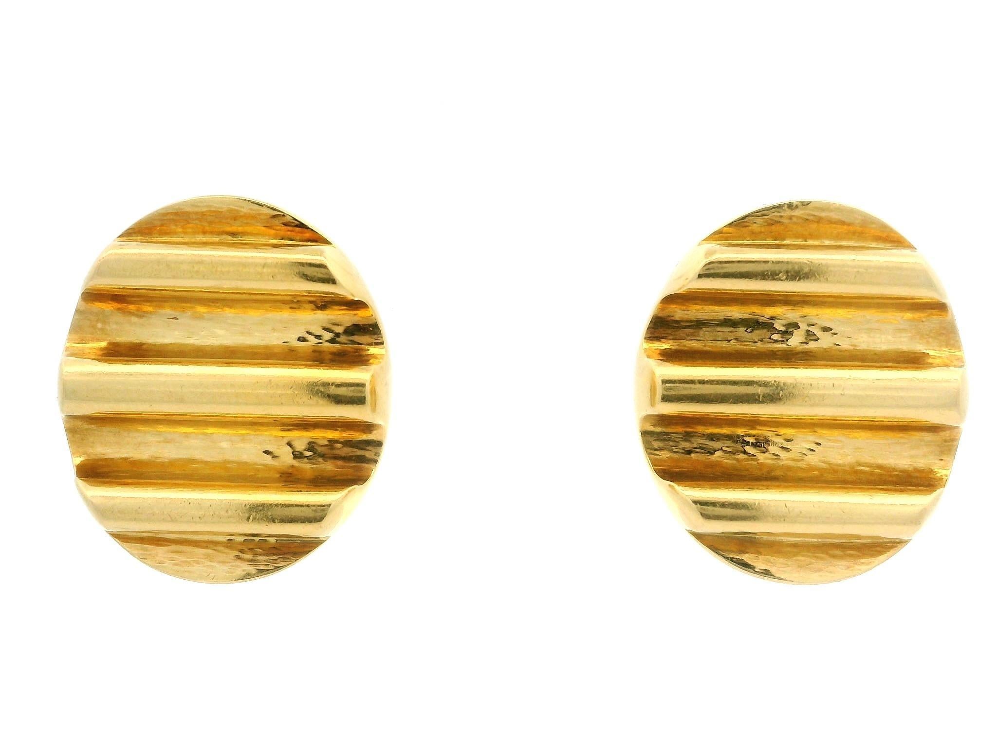Andrew Clunn 18k Yellow Gold Ridged Grooved Dual Finish Oval Clip On Earrings For Sale 3