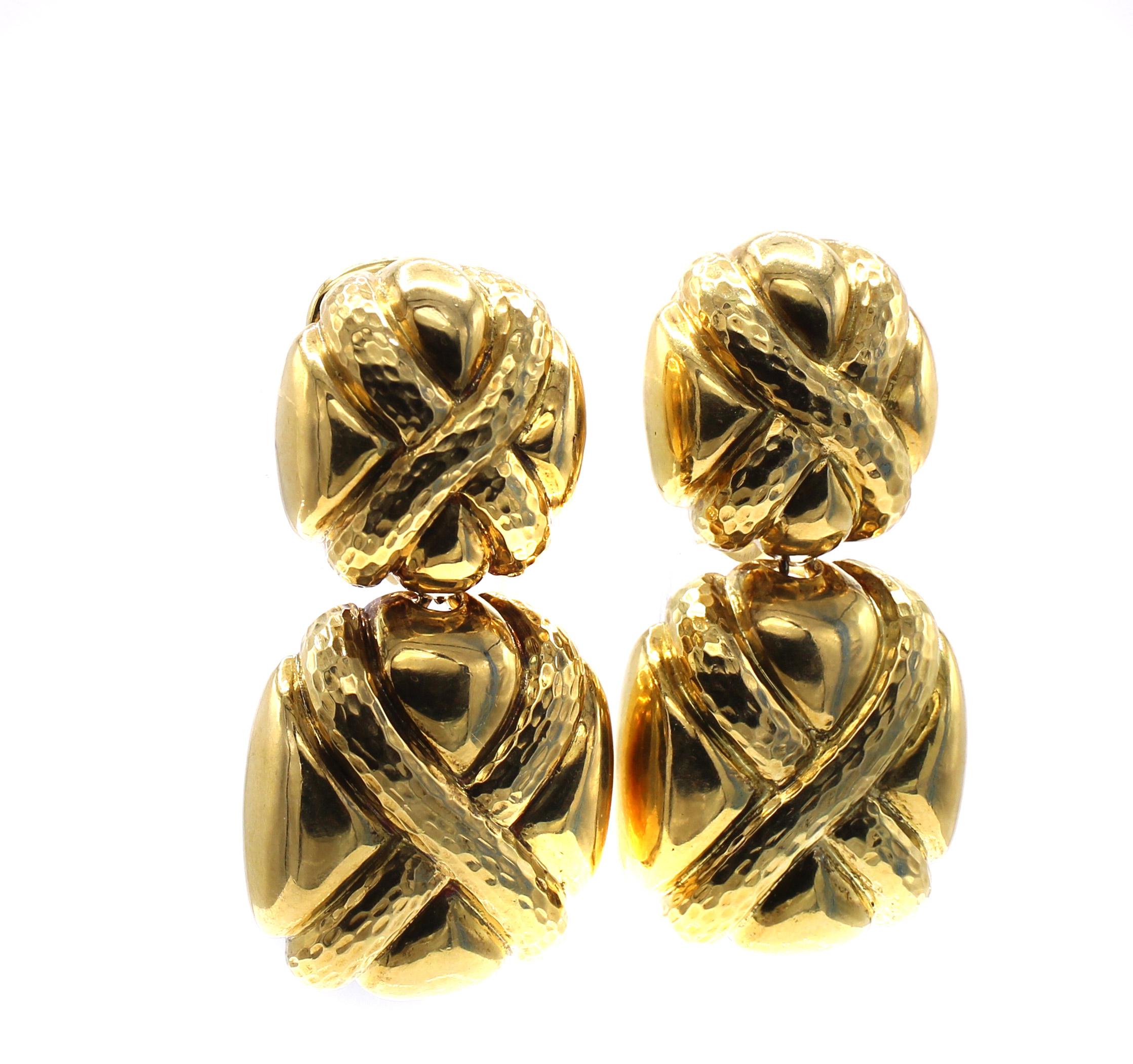 Andrew Clunn 1980s 18 Karat Gold Ear Pendants In Excellent Condition For Sale In New York, NY
