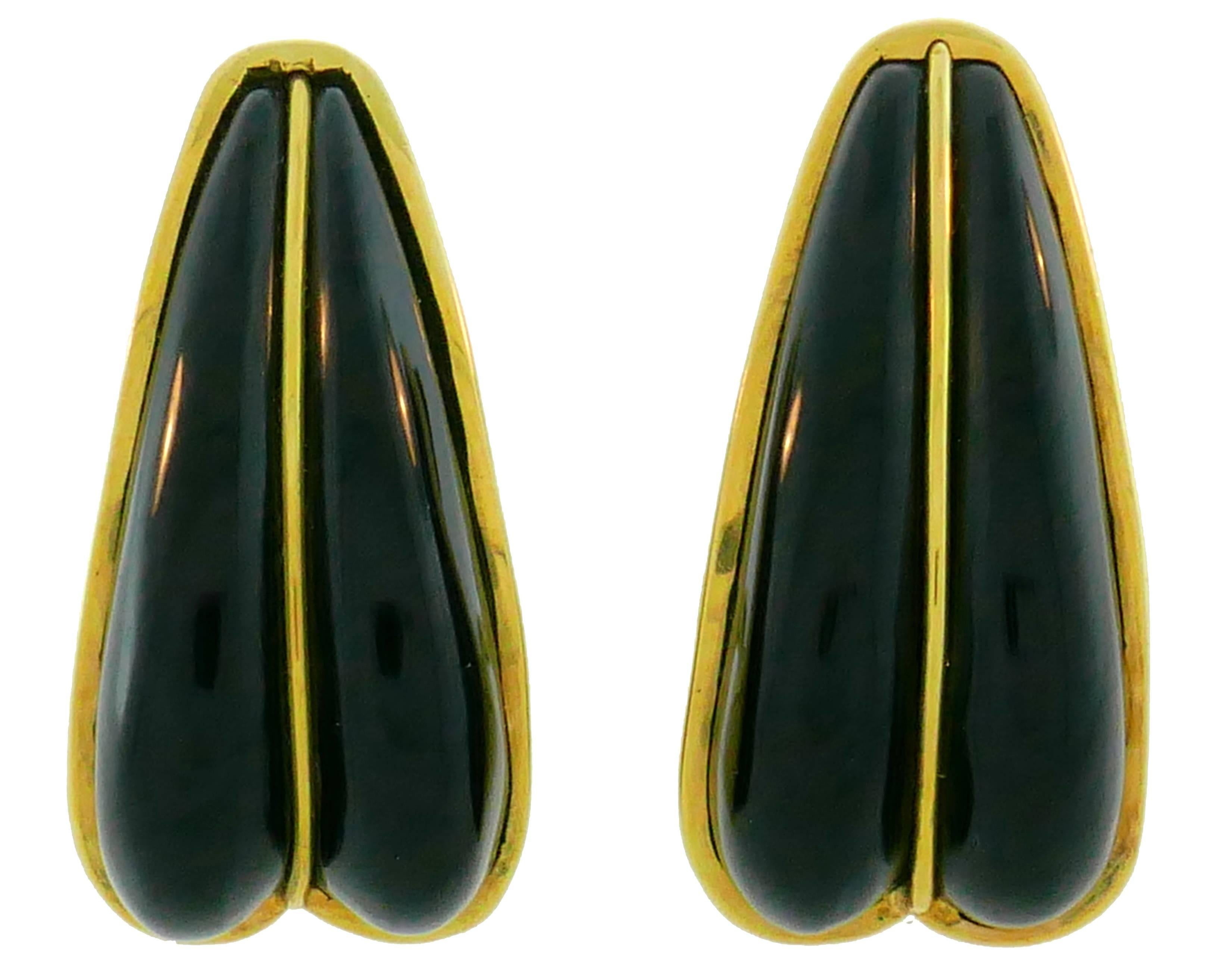 Andrew Clunn Black Onyx 18 Karat Yellow Gold Earrings, 1970s 1
