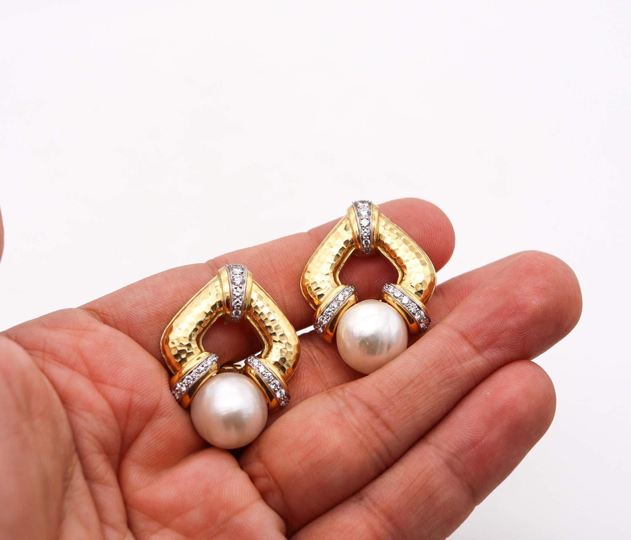 Andrew Clunn Pearls Earrings In 18Kt Yellow Gold With 1.20 Ctw In Diamonds In Excellent Condition For Sale In Miami, FL