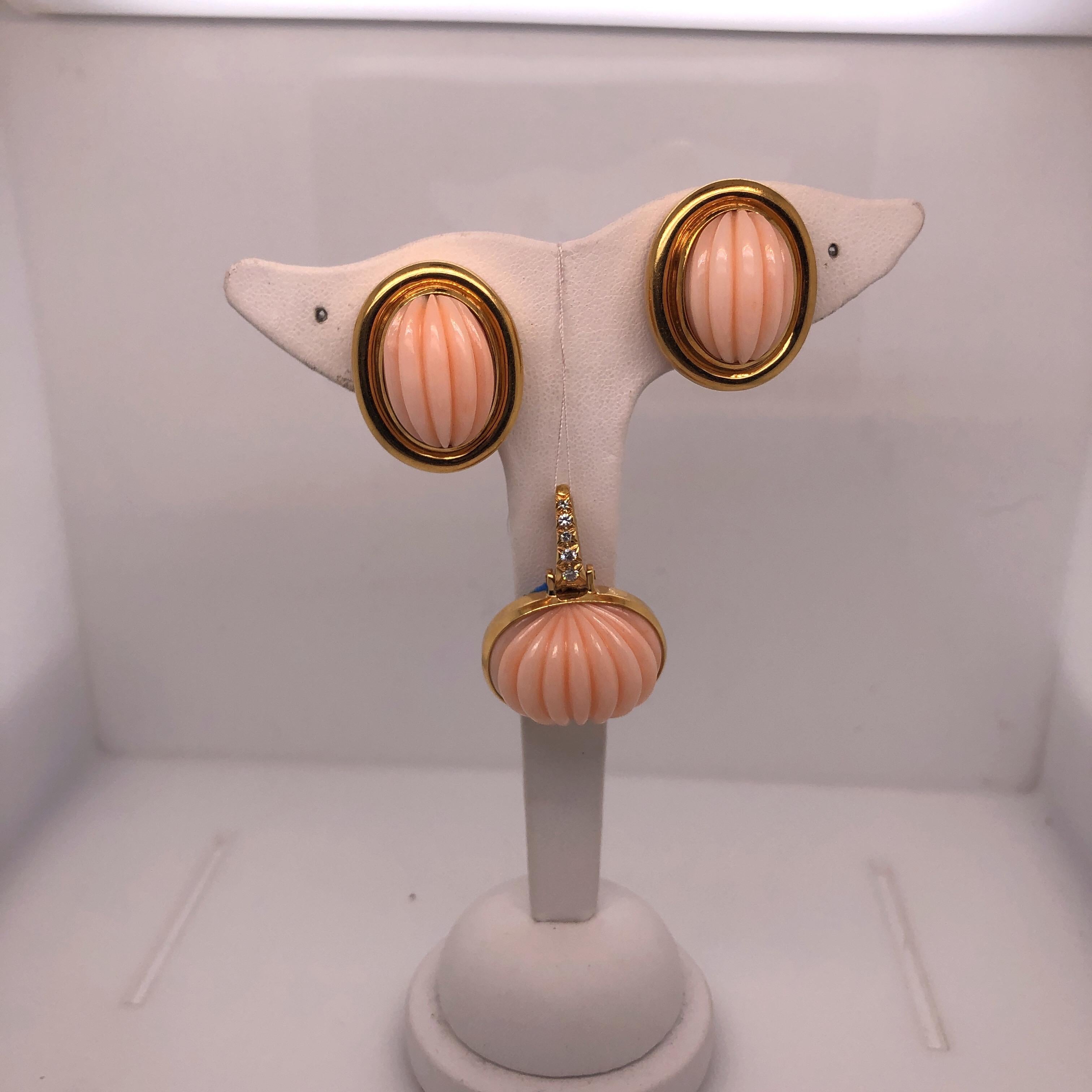 Andrew Clunn Yellow Gold Diamond and Carved Coral Earring and Pendant Set For Sale 5