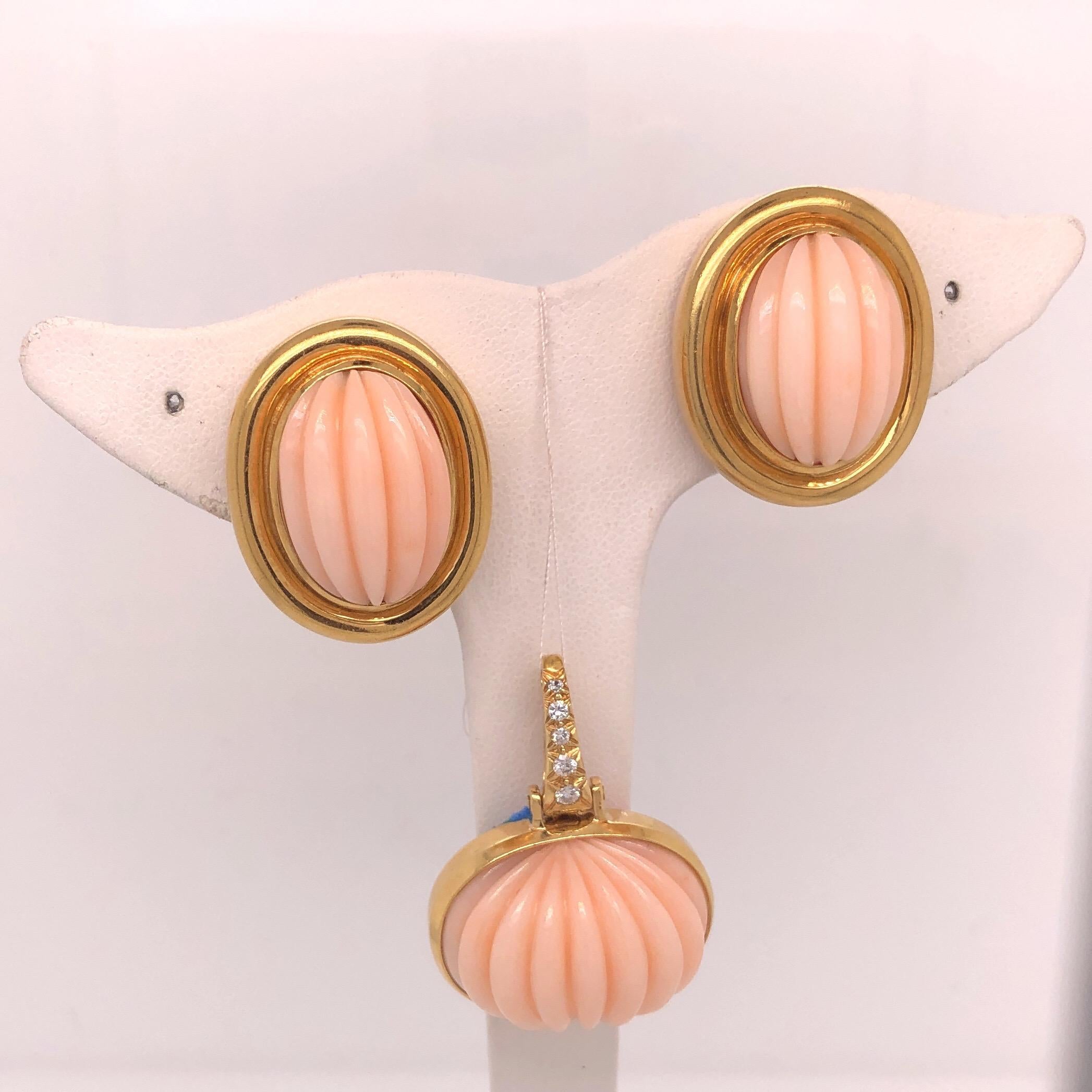 Round Cut Andrew Clunn Yellow Gold Diamond and Carved Coral Earring and Pendant Set For Sale