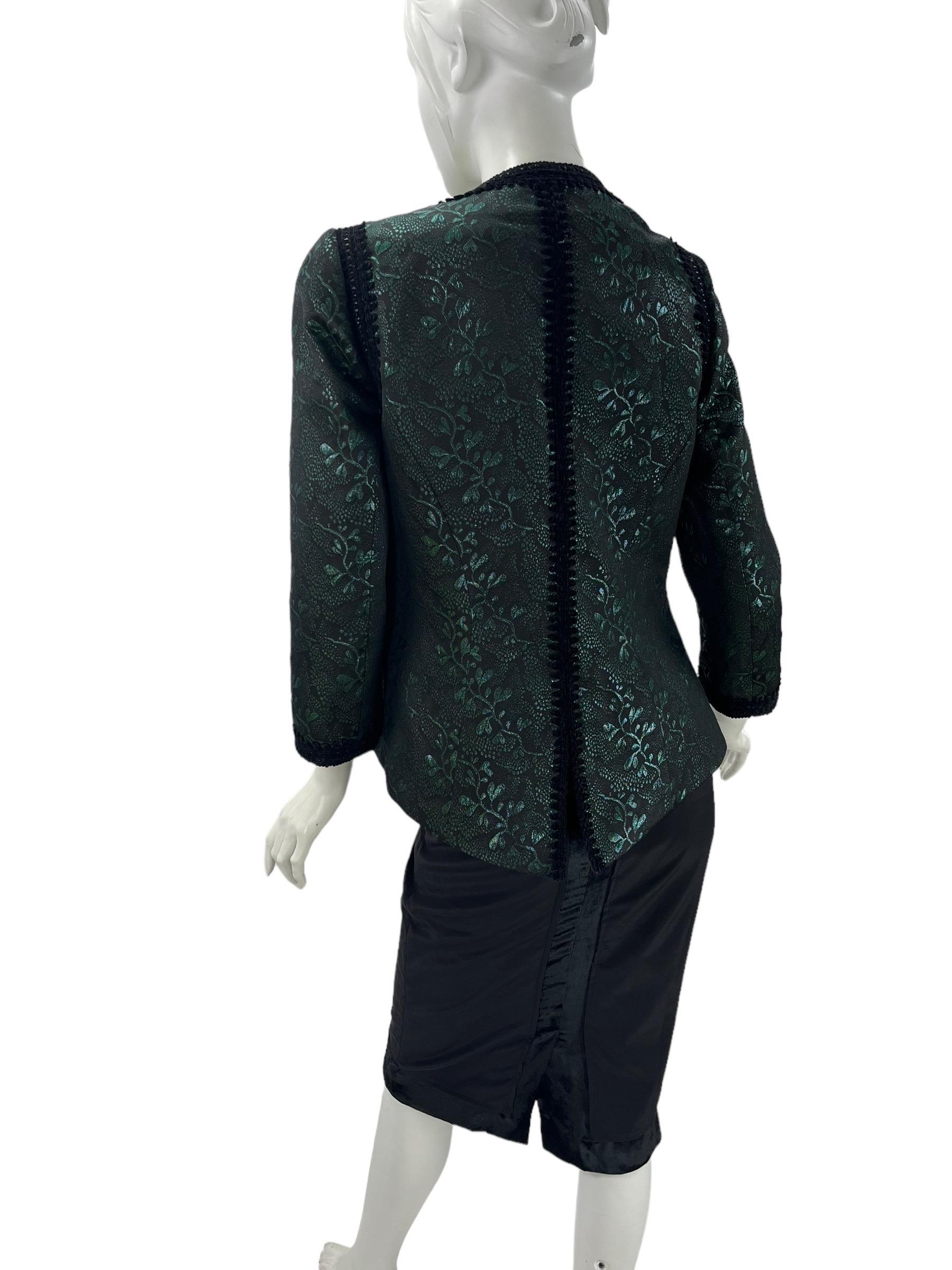 Andrew Gn Beaded & Feather Embellished Emerald Green Evening Blazer Jacket Fr 44 For Sale 1