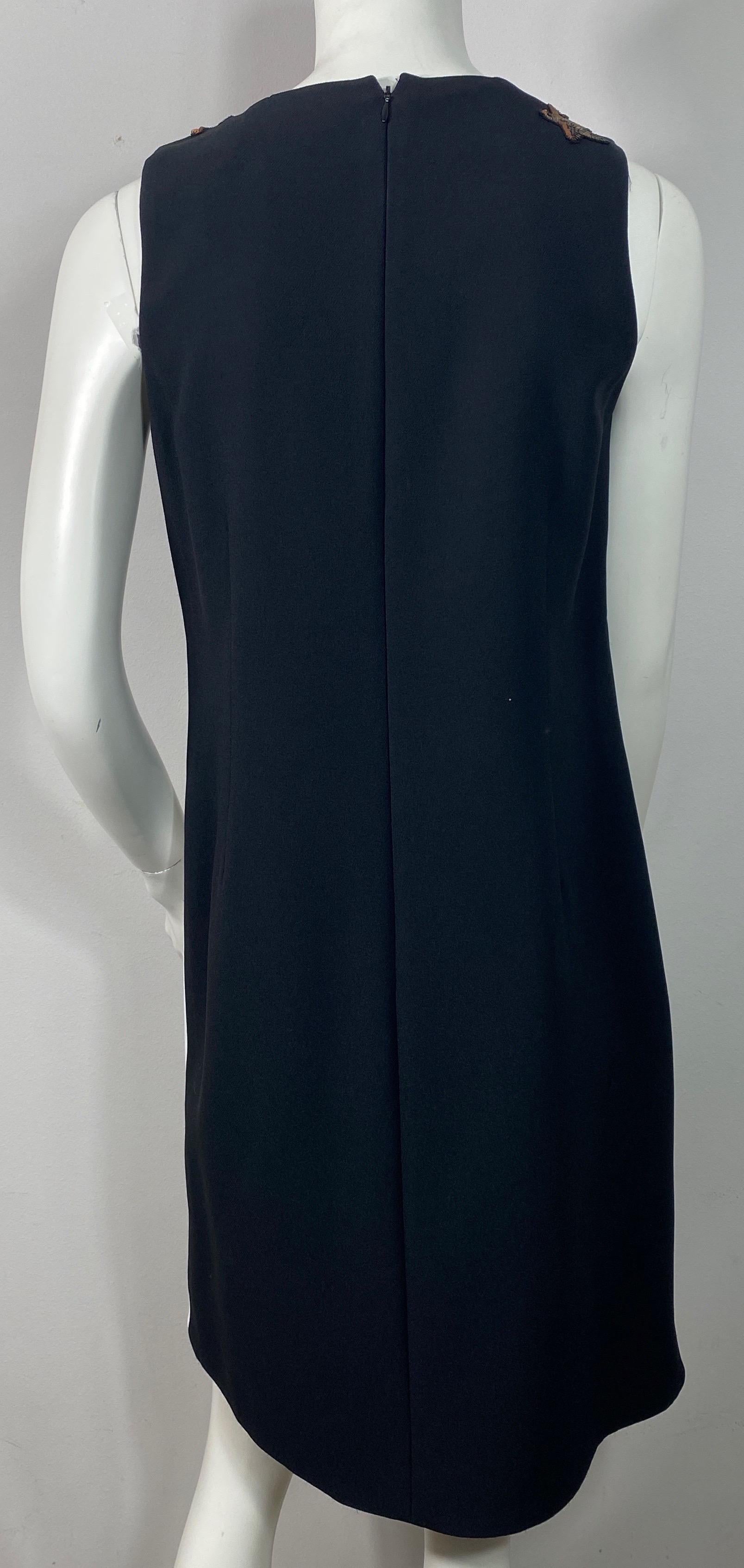 Andrew GN Black and White Copper Beaded Shift Dress - Size 40 For Sale 5