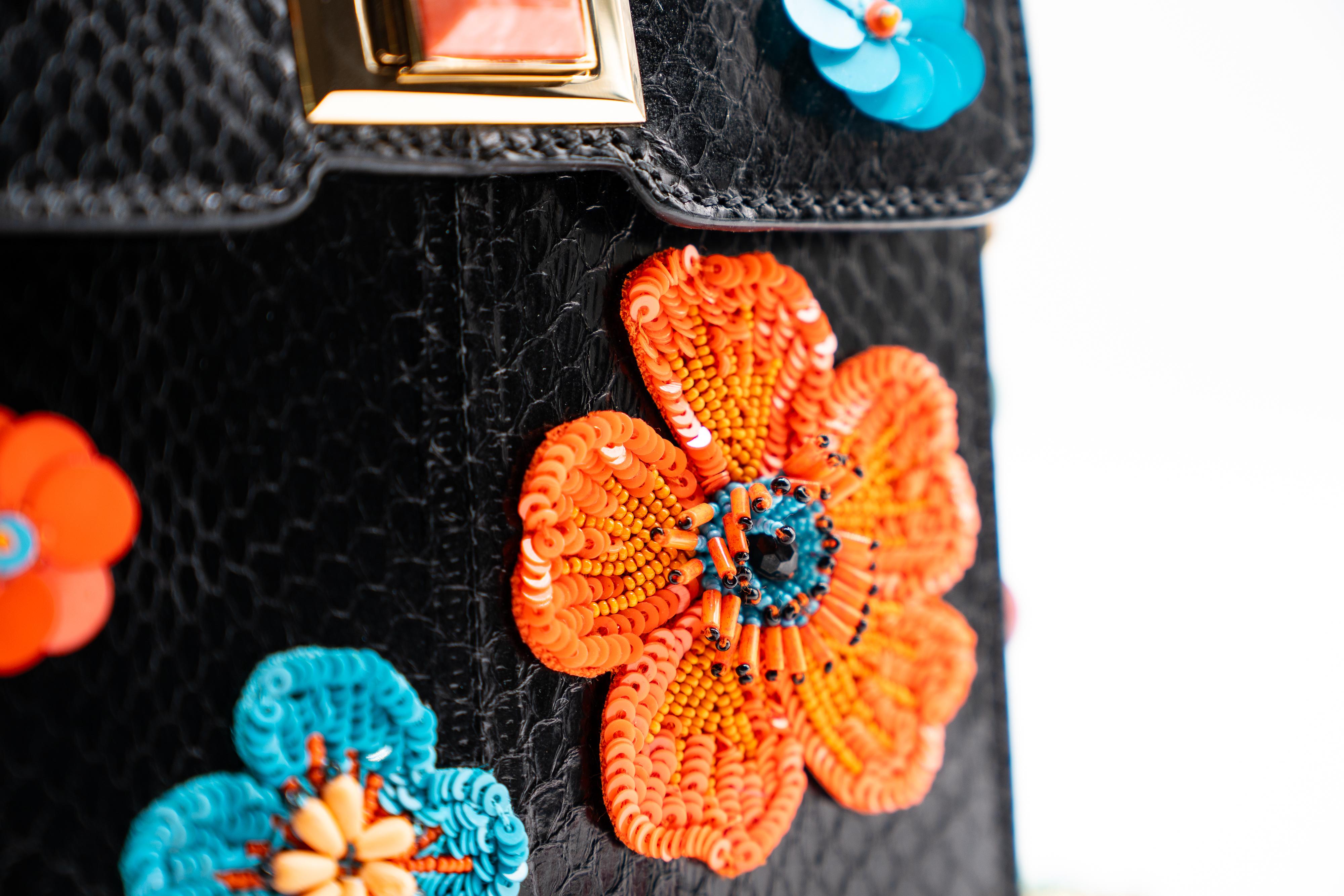 Andrew Gn Black Snakeskin Pocket Bag Beaded Appliqués & Semi-Precious Stones For Sale 6