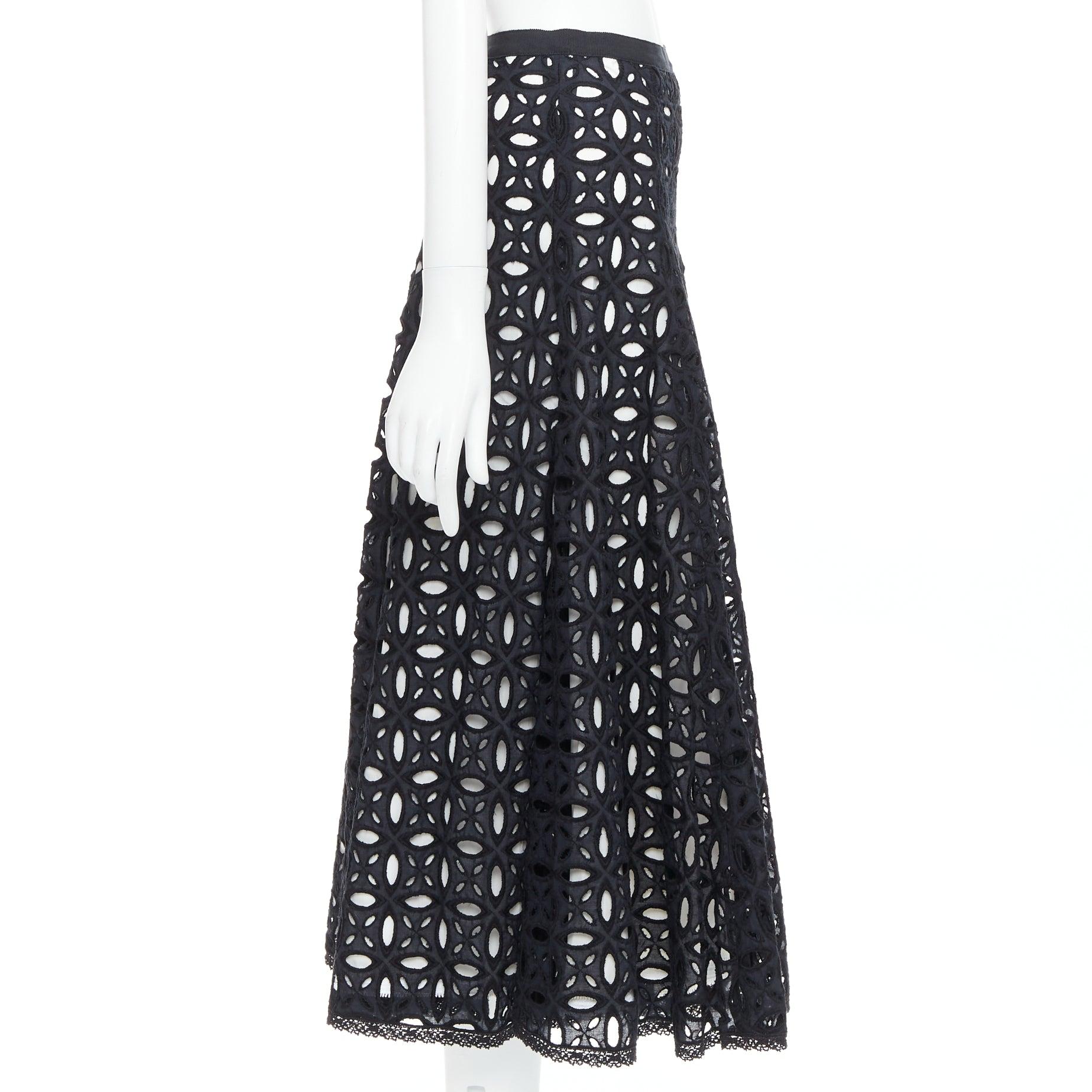 ANDREW GN black white cotton embroidery anglais midi full skirt FR36 S In Excellent Condition For Sale In Hong Kong, NT