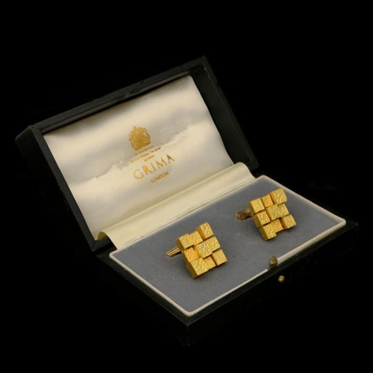 Andrew Grima 18 Carat Gold Swivel Cufflinks of Multi-Square Textured Design 2