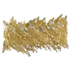 Andrew Grima 1960s Modernist Impressive Yellow Gold and Diamond Bracelet