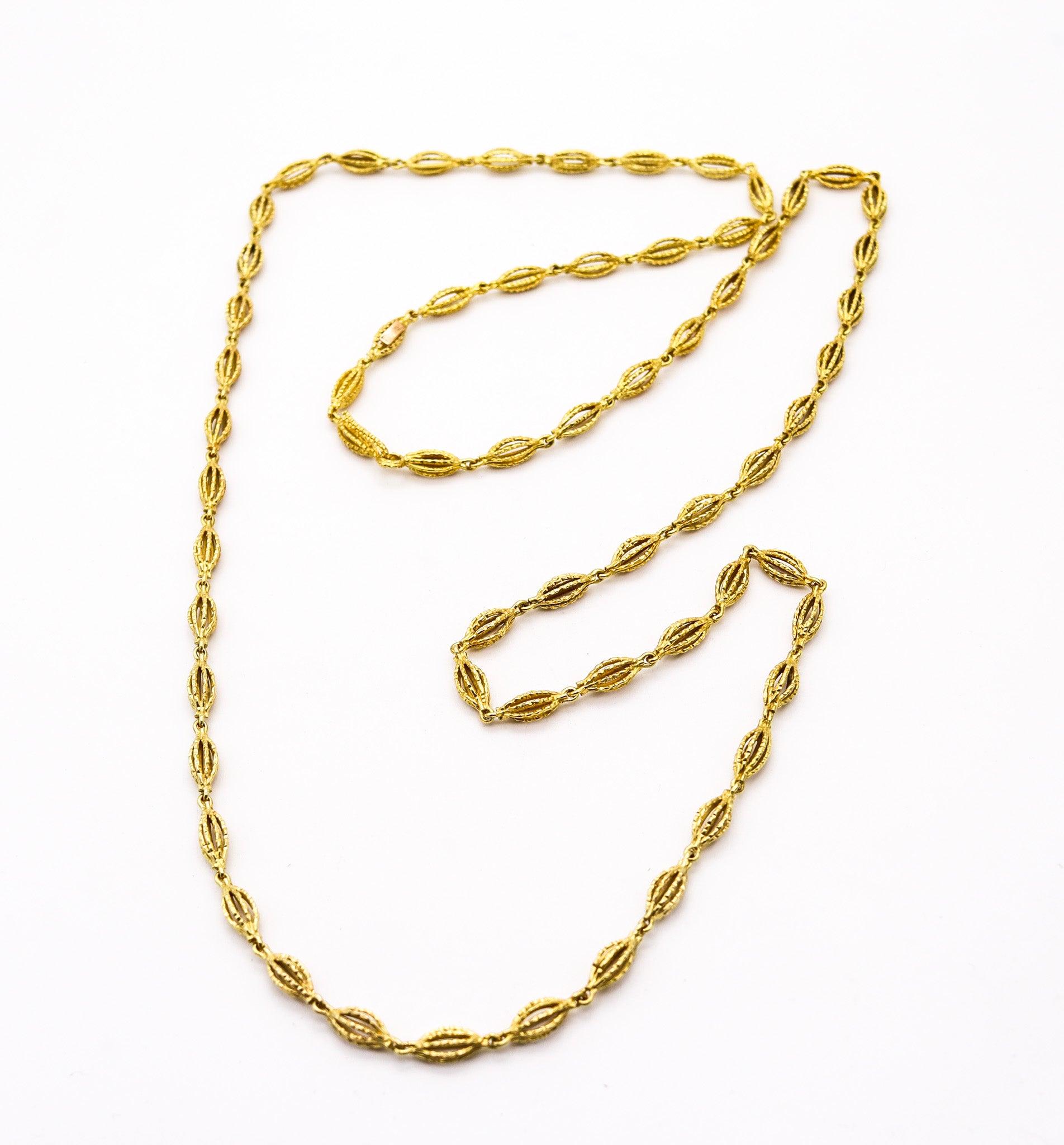 Modernist ANDREW GRIMA 1969 London Long Textured Chain In Solid 18Kt Yellow Gold