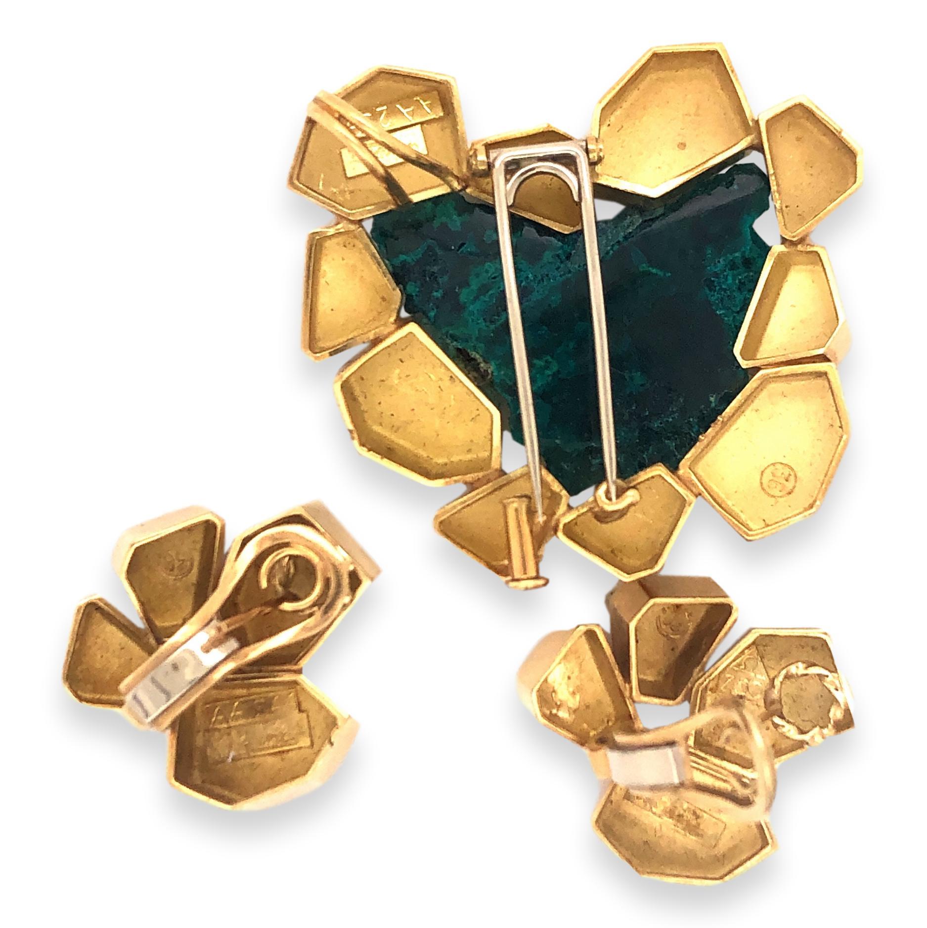 Women's or Men's Andrew Grima 1970s Dioptase and Gold Pendant or Brooch and Earrings