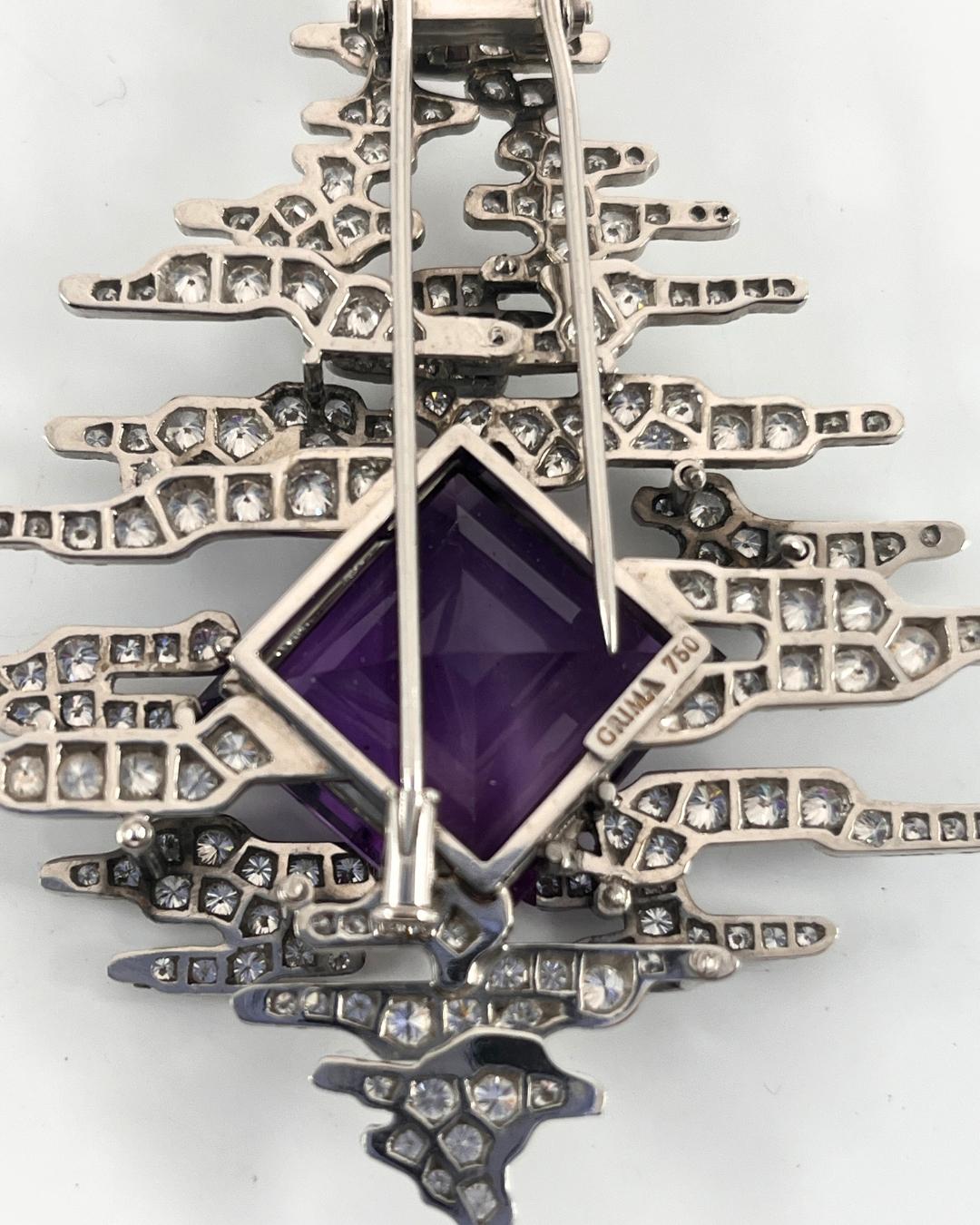 Andrew Grima Amethyst, Diamond and Gold Brooch/Pendant Necklace In Excellent Condition For Sale In New York, NY