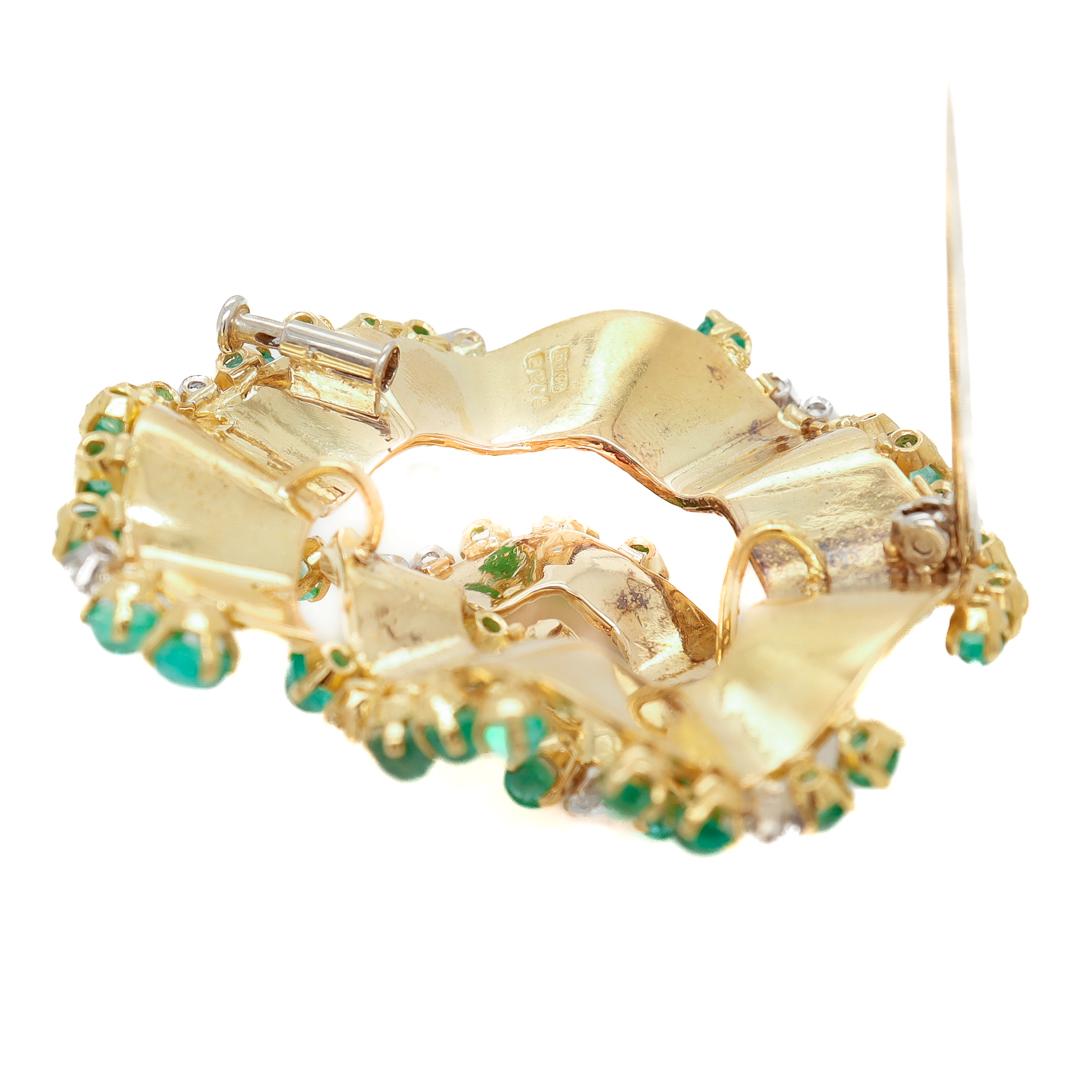 Andrew Grima Attributed 18 Karat Gold, Emerald, & Diamond Modernist Brooch For Sale 8