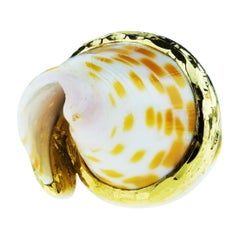 Andrew Grima Shell Tie Pin in 18 K Gold, from 1972 Super Shell Collection, Retro