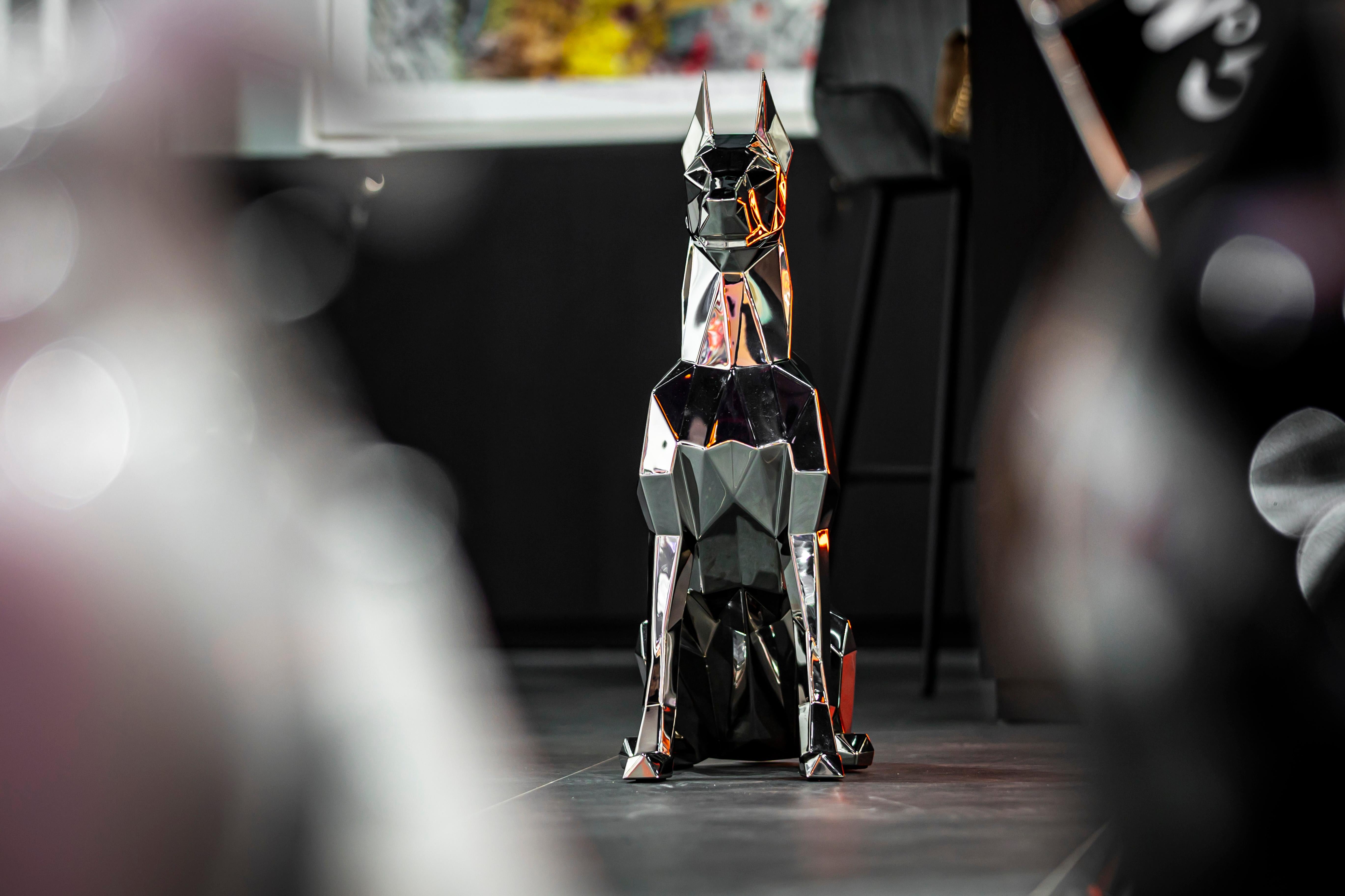 ANDREW K - Mirror Polished Sitting Doberman 44cm - Sculpture by ANDREW KAZANTSEV