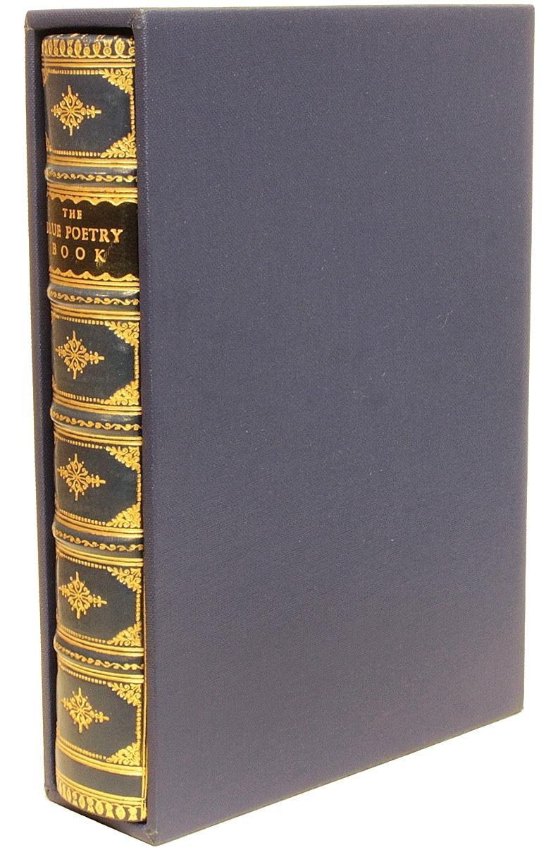 Auteur : Lang, Andrew. 

Titre : The Blue Poetry Book.

Éditeur : Londres : Longmans, Green, and Co., 1891.

Description : exemplaire de présentation de l'éditeur. 1 vol., 7-3/16