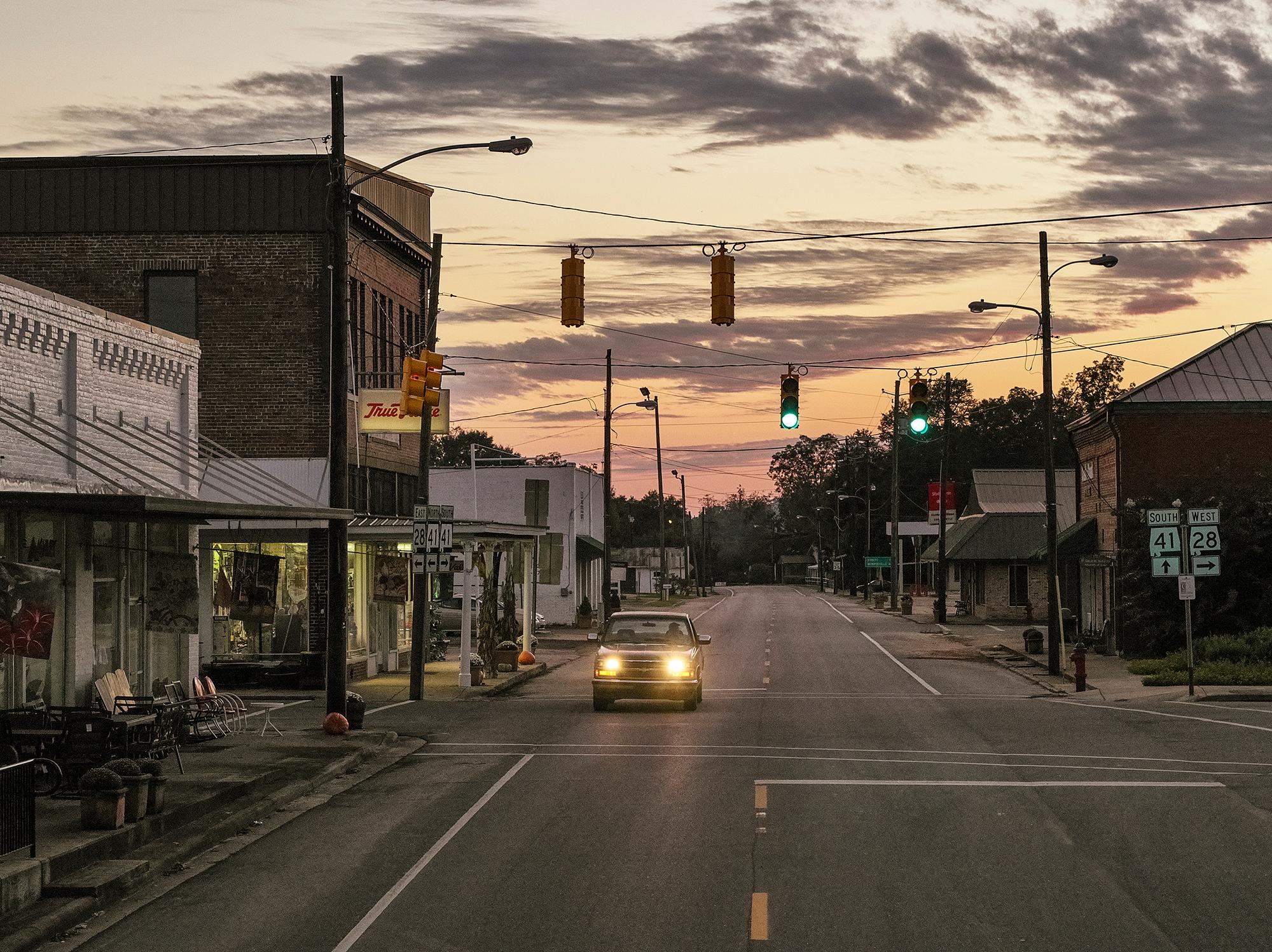 Andrew Moore - Main Street Camden, Fotografía 2017, Impresión posterior