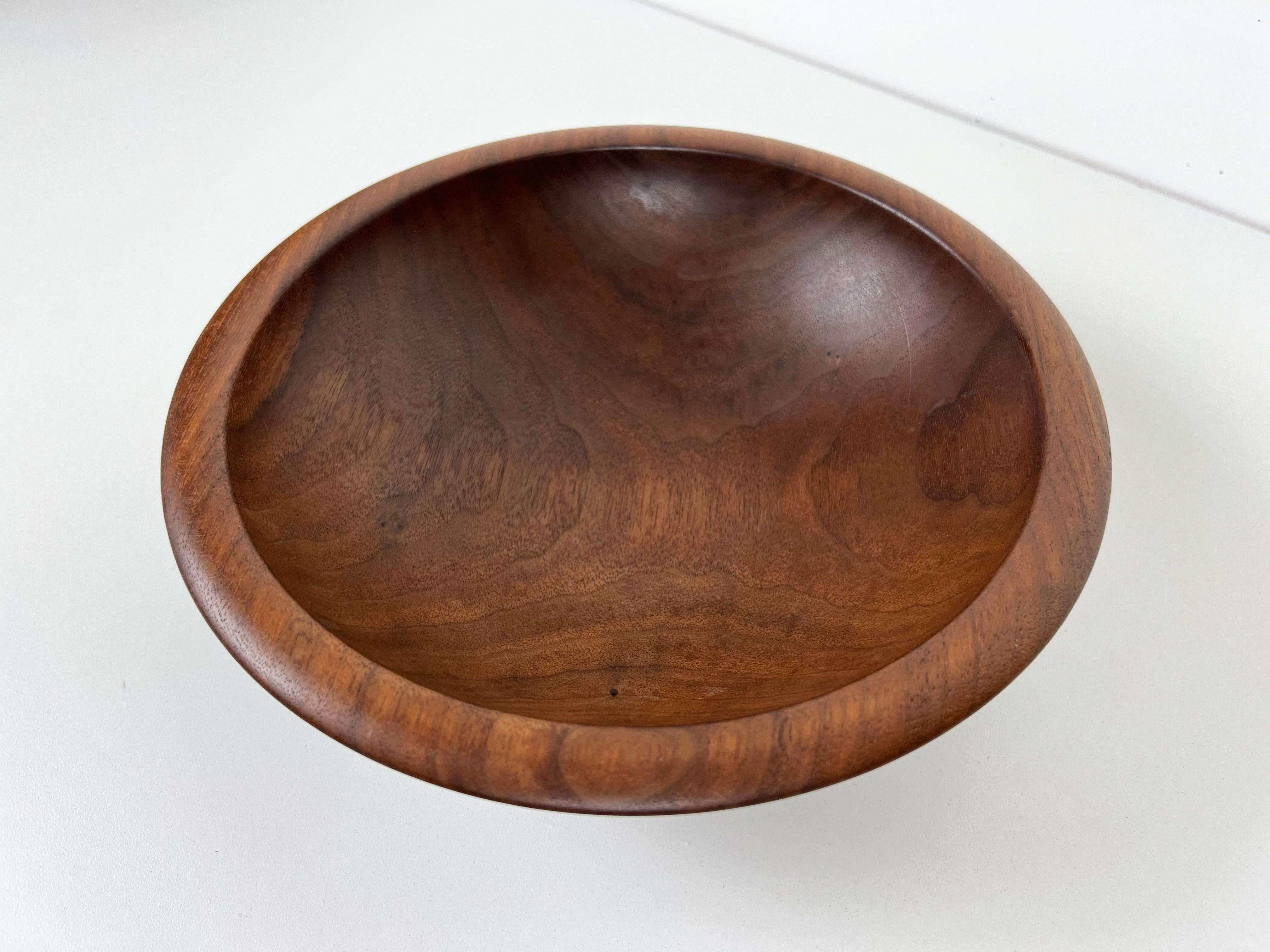Andrew Pearce Walnut Champlain Serving Bowl For Sale 3