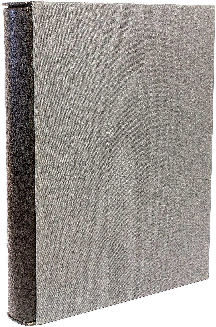 Andrew ROTH. Book of 101 Books: Seminal Photographic Books of the 20th Century In Excellent Condition For Sale In Hillsborough, NJ