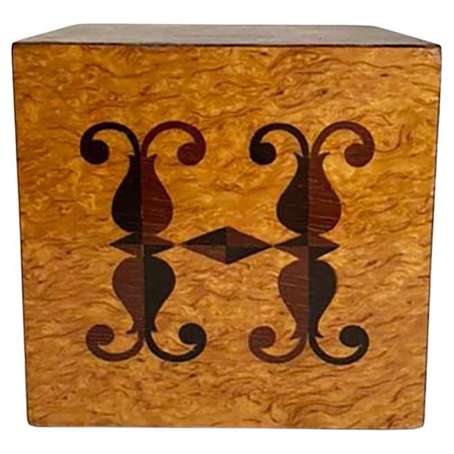 Presse-papiers cubiques en bois avec monogramme « H » Andrew Szoeke